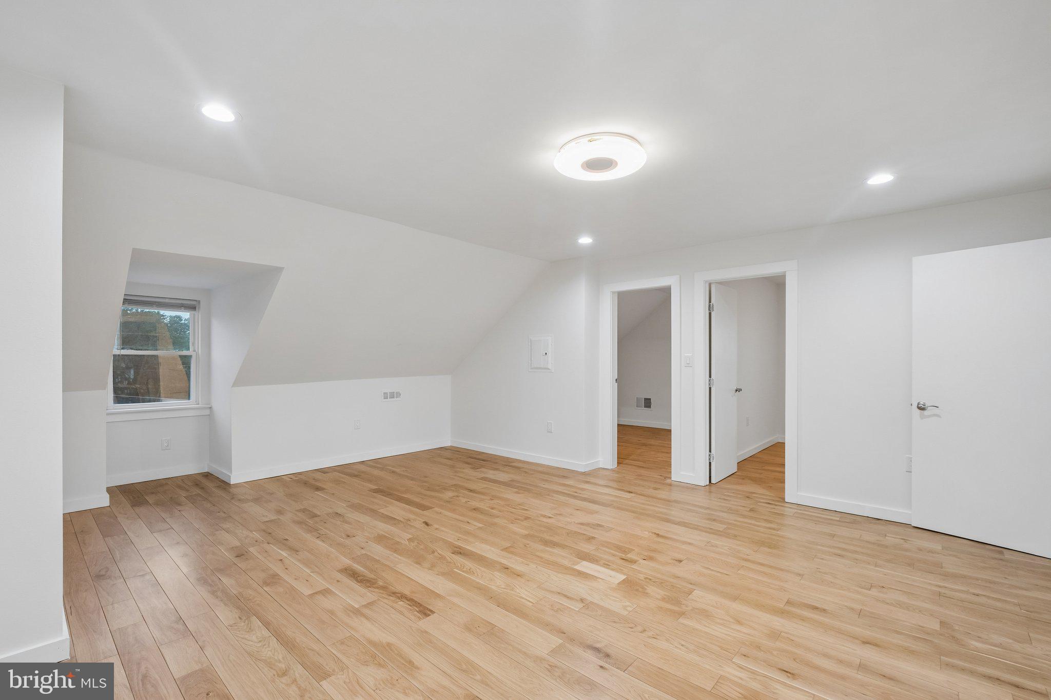 OVERBROOK - Residential