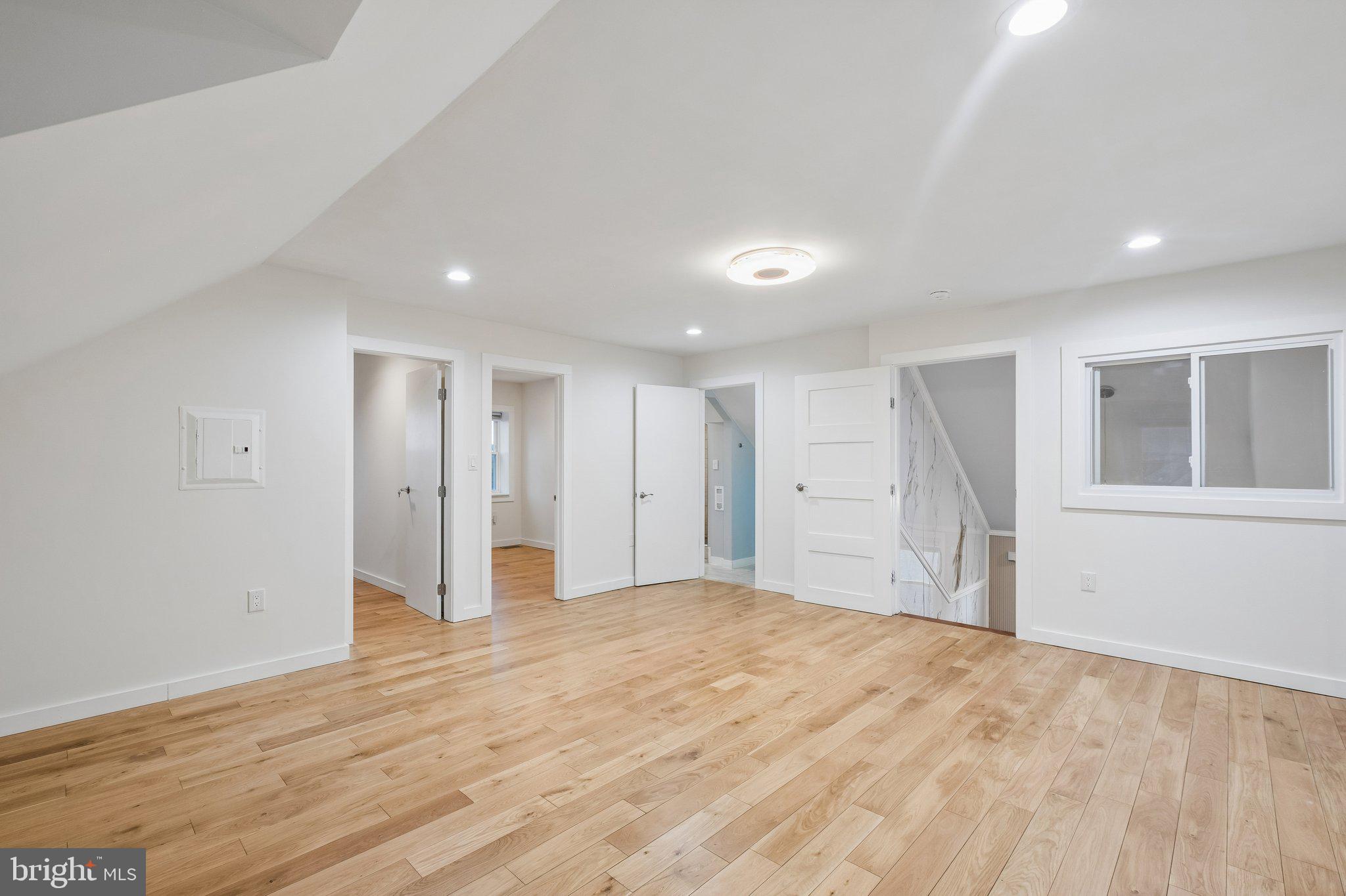 OVERBROOK - Residential