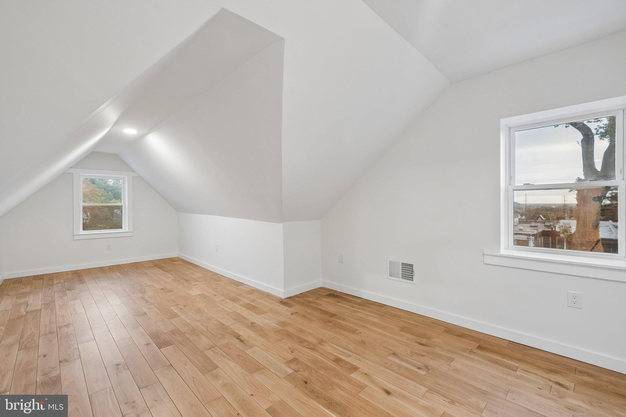 OVERBROOK - Residential