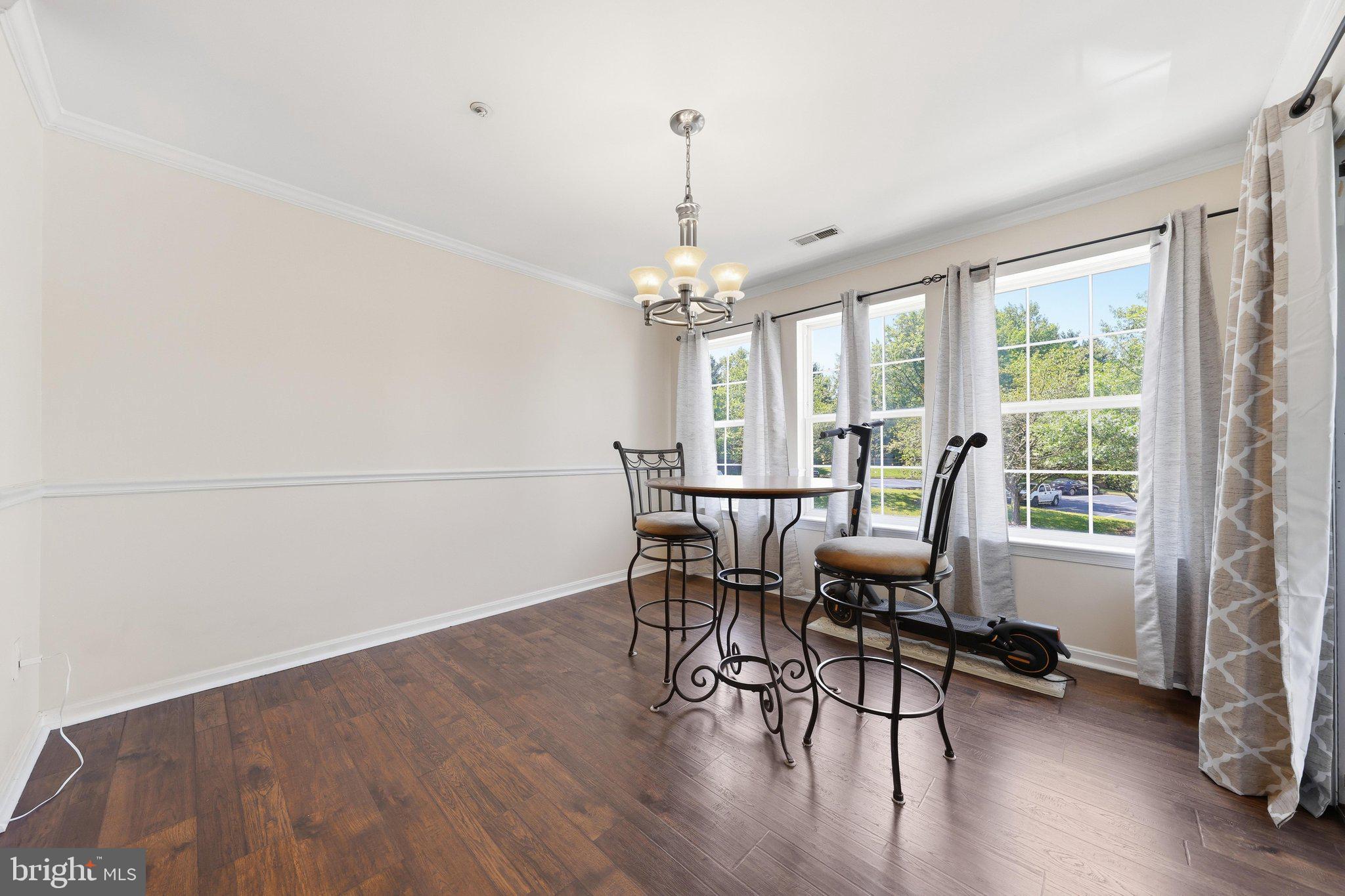 LAKETREE - Residential