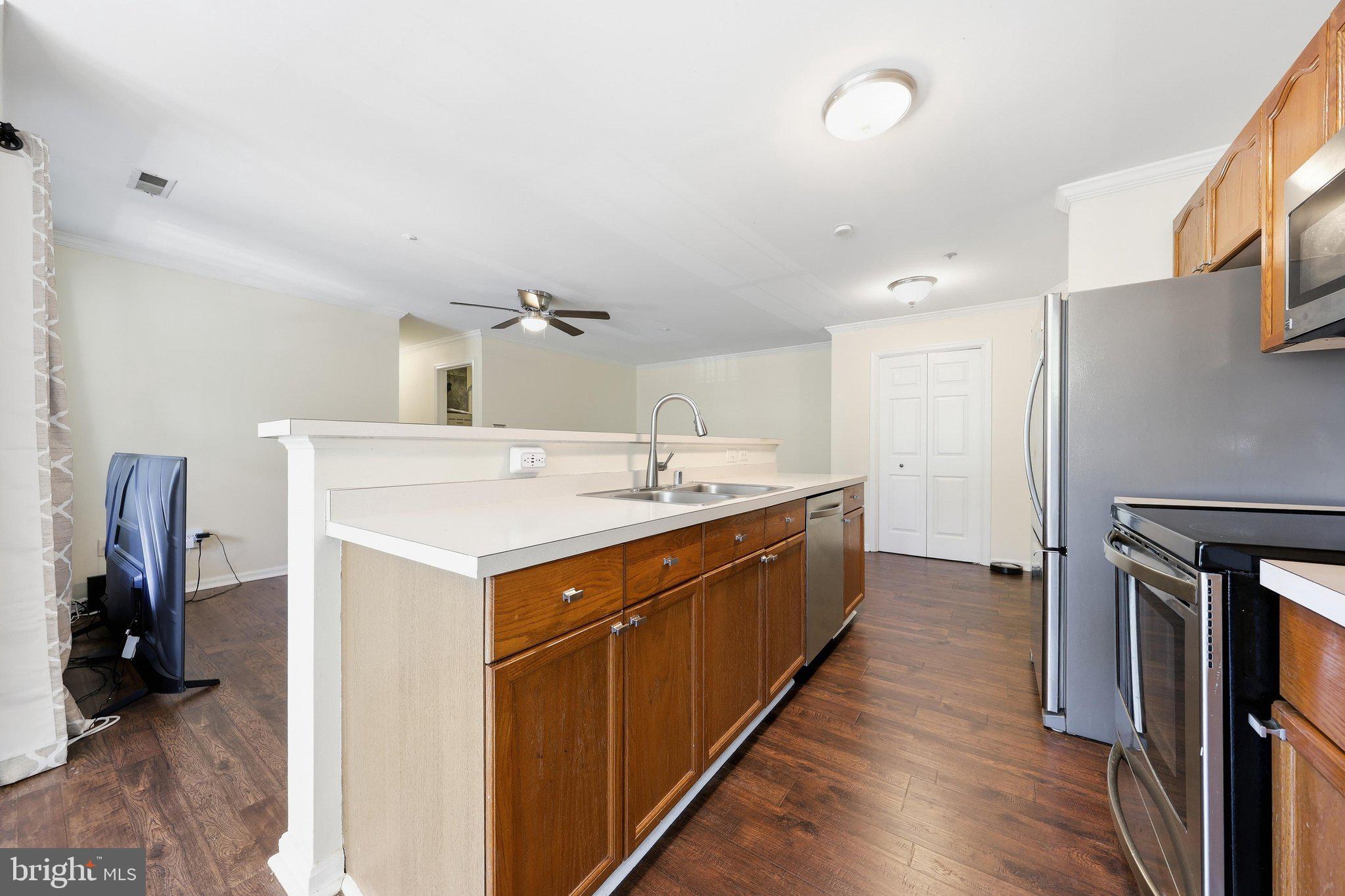 LAKETREE - Residential