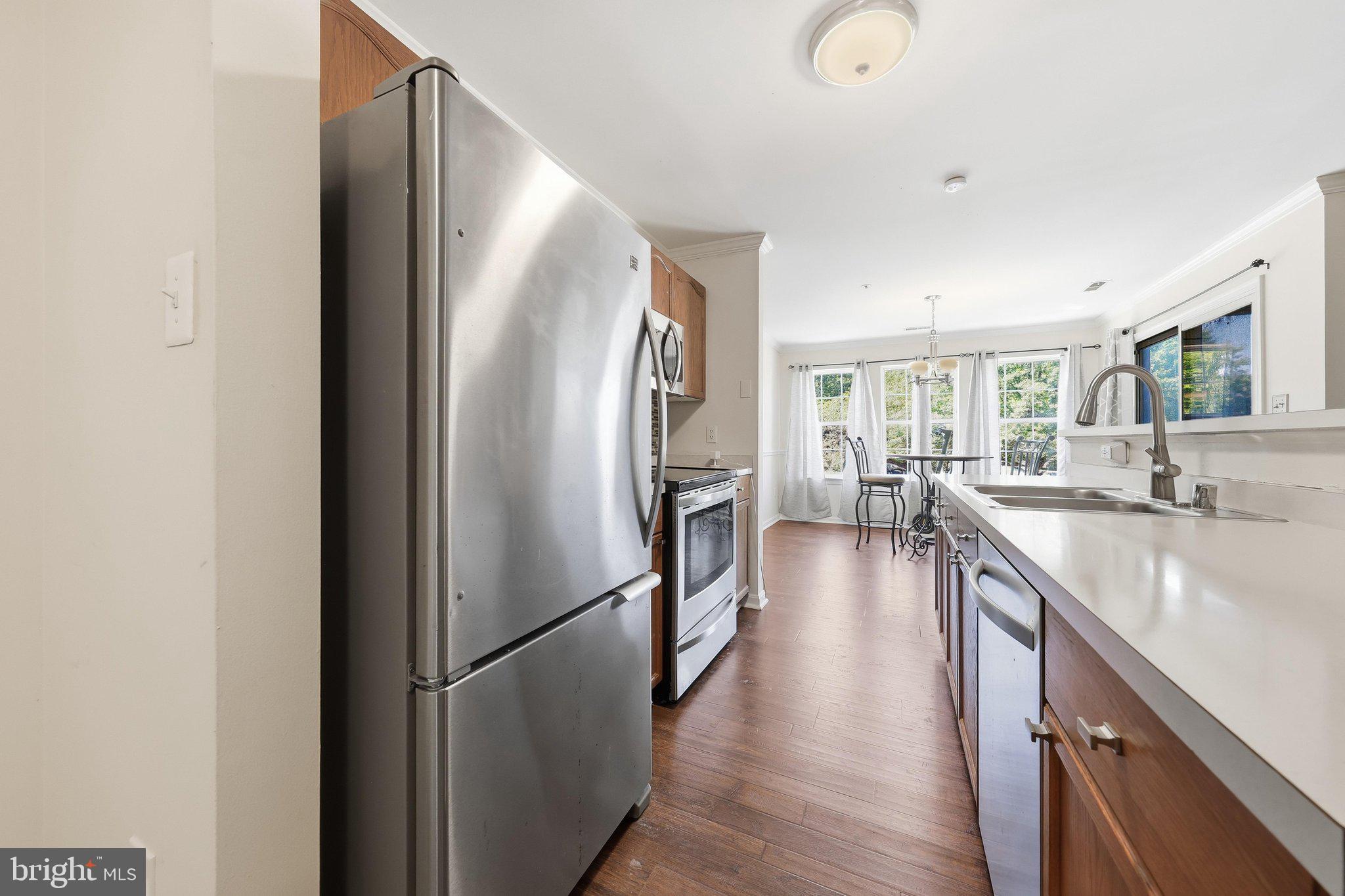 LAKETREE - Residential