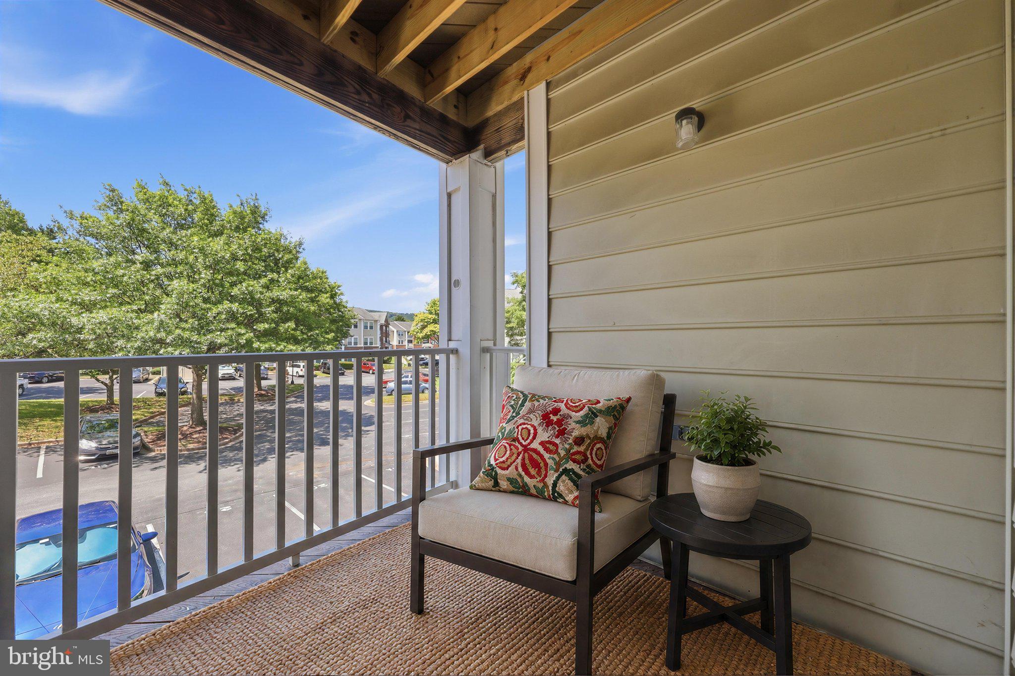 LAKETREE - Residential