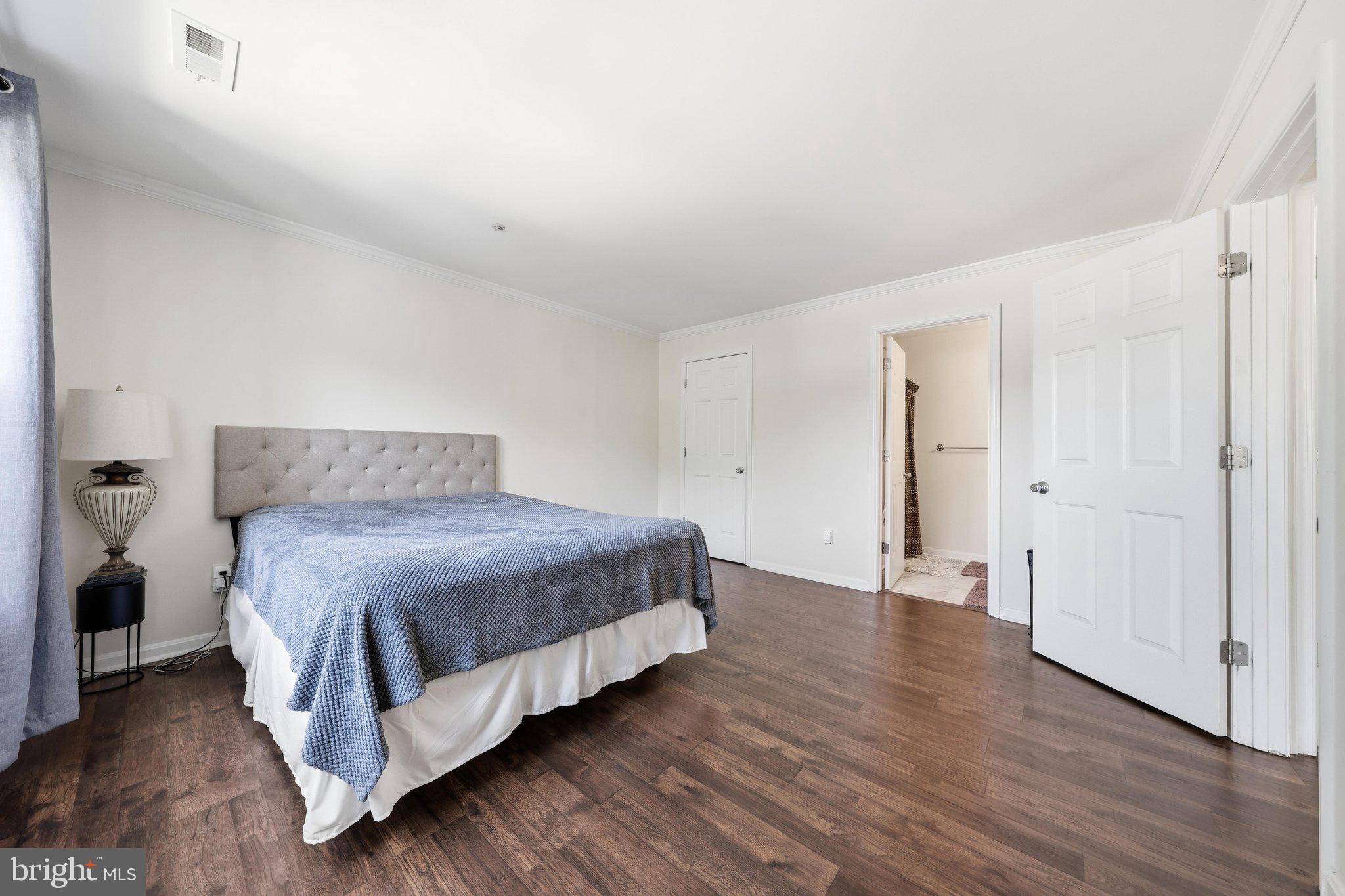 LAKETREE - Residential