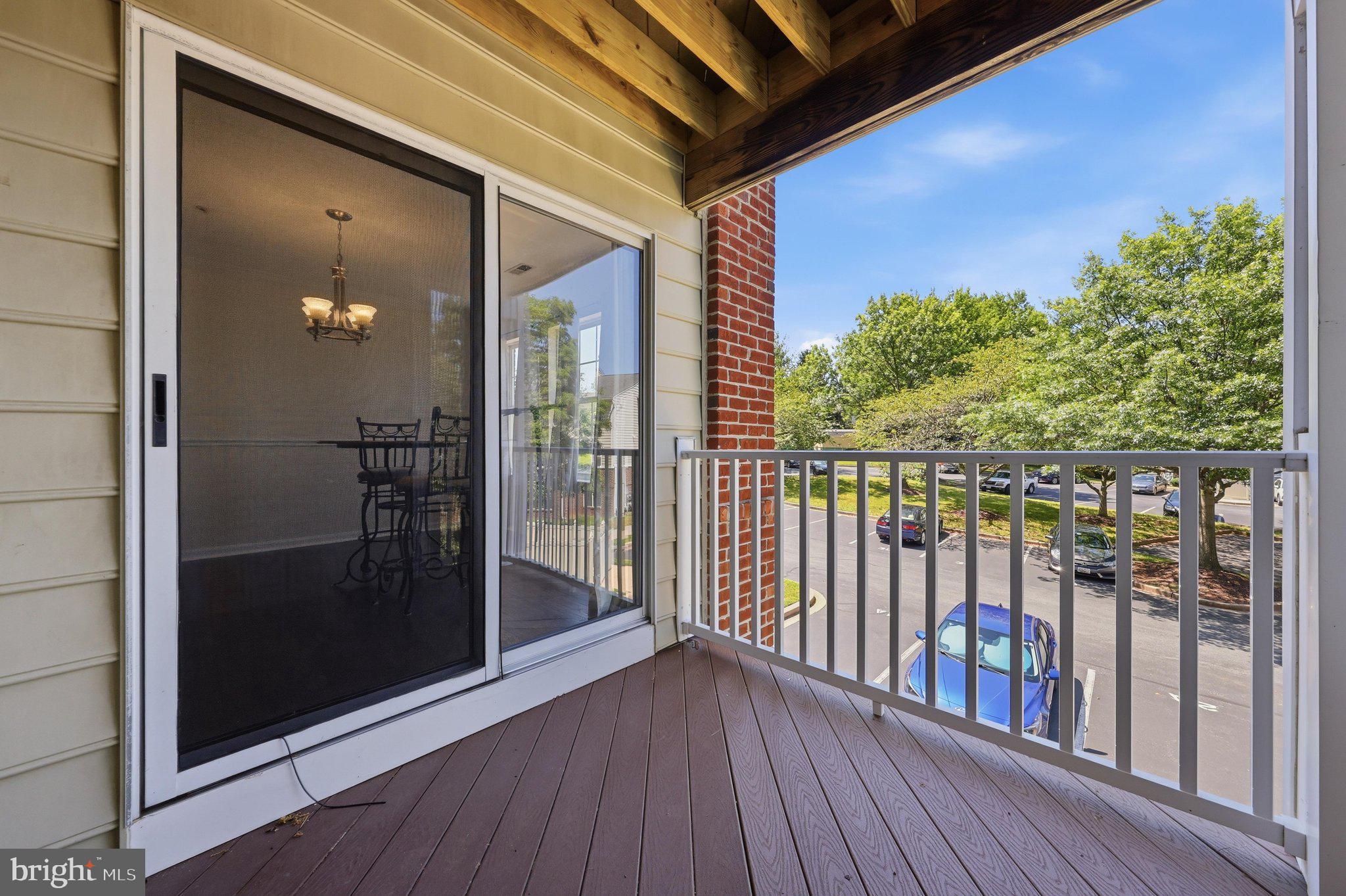 LAKETREE - Residential