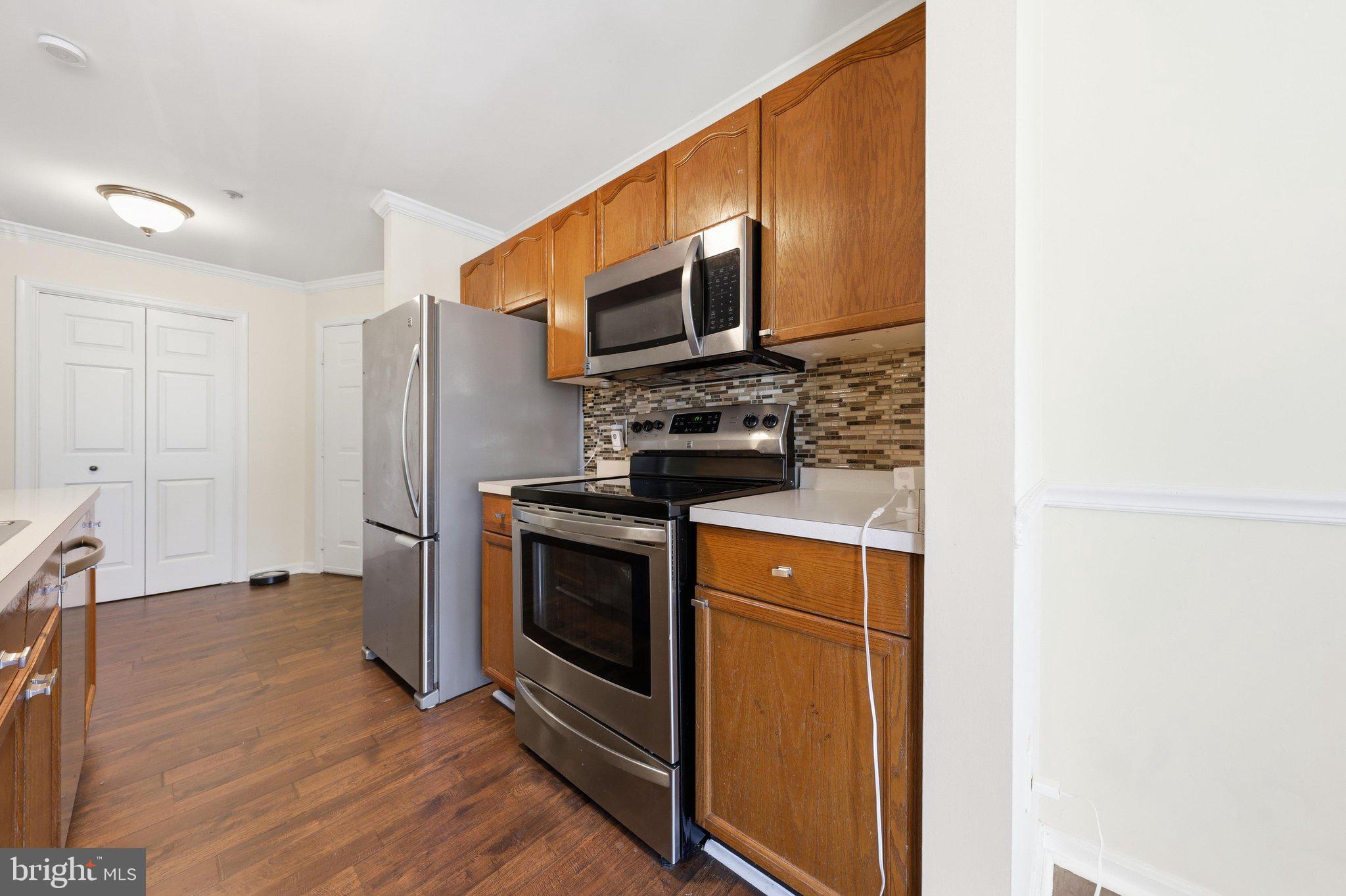LAKETREE - Residential
