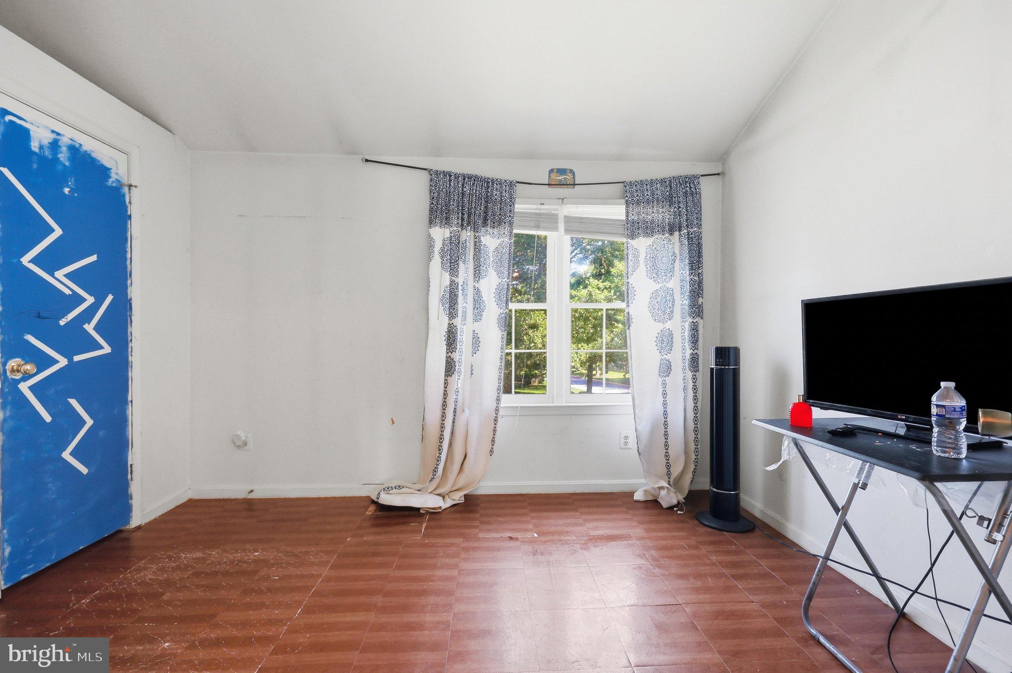 SUFFOLK PLACE - Residential