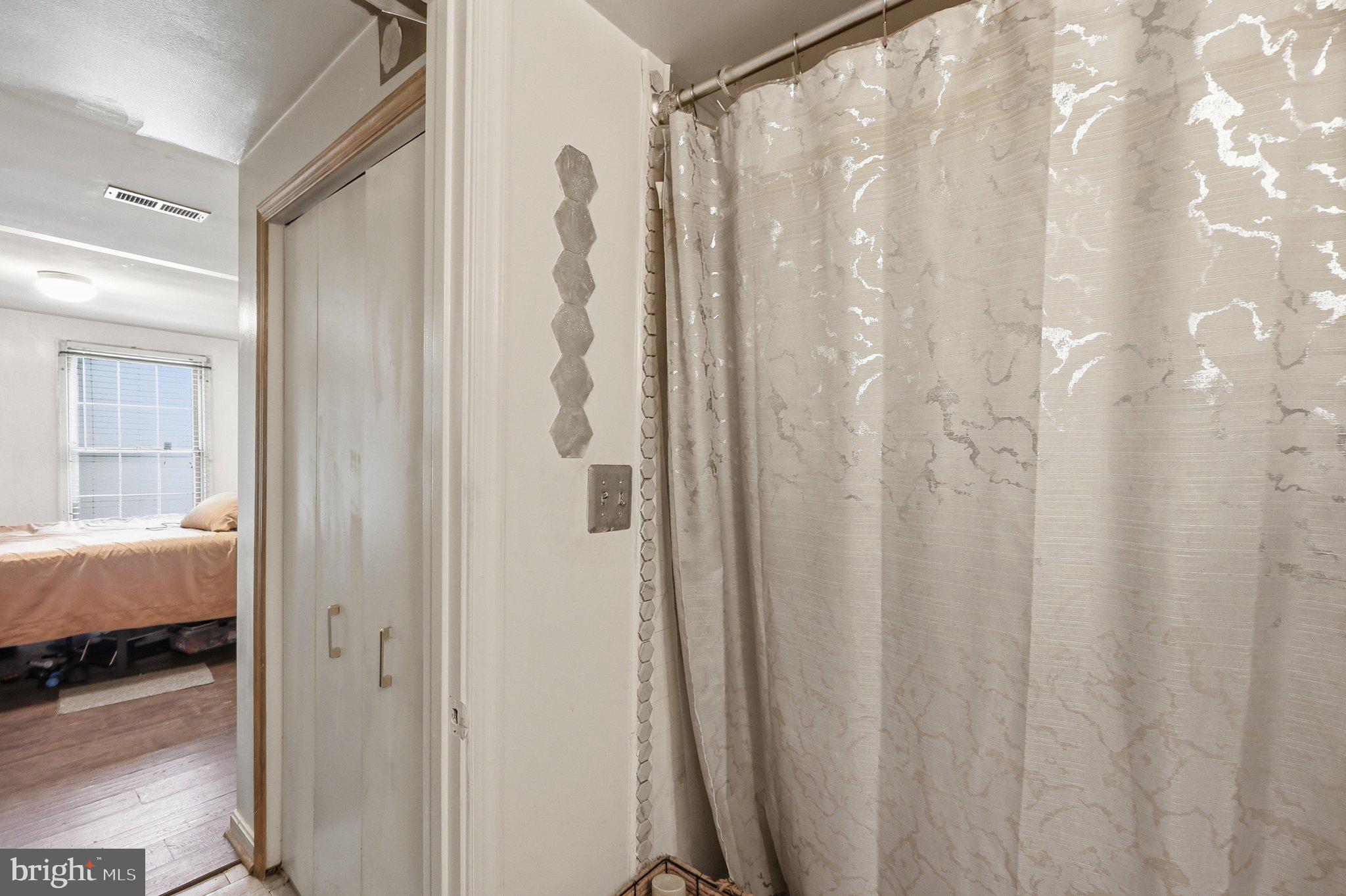 SUFFOLK PLACE - Residential