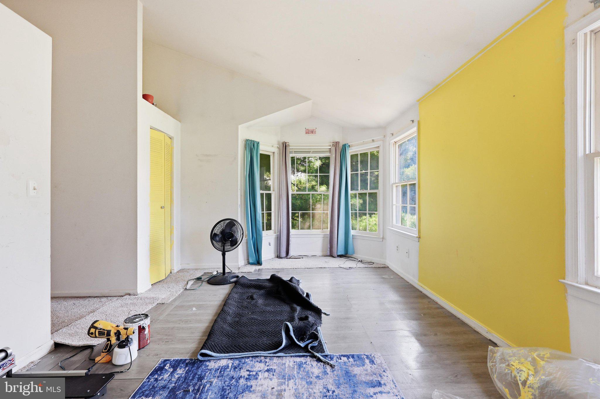 SUFFOLK PLACE - Residential