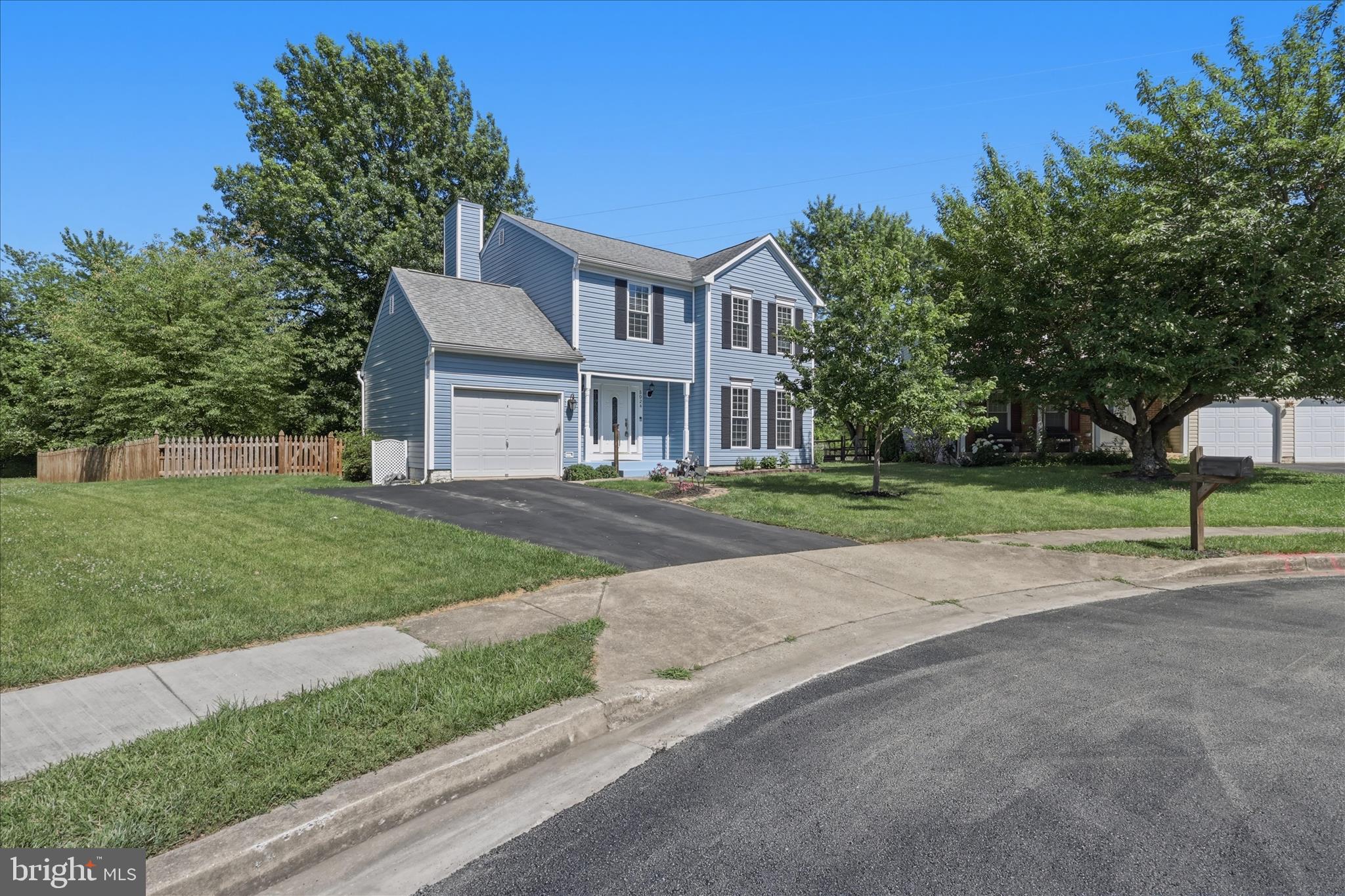 ROBIN MEADOWS - Residential