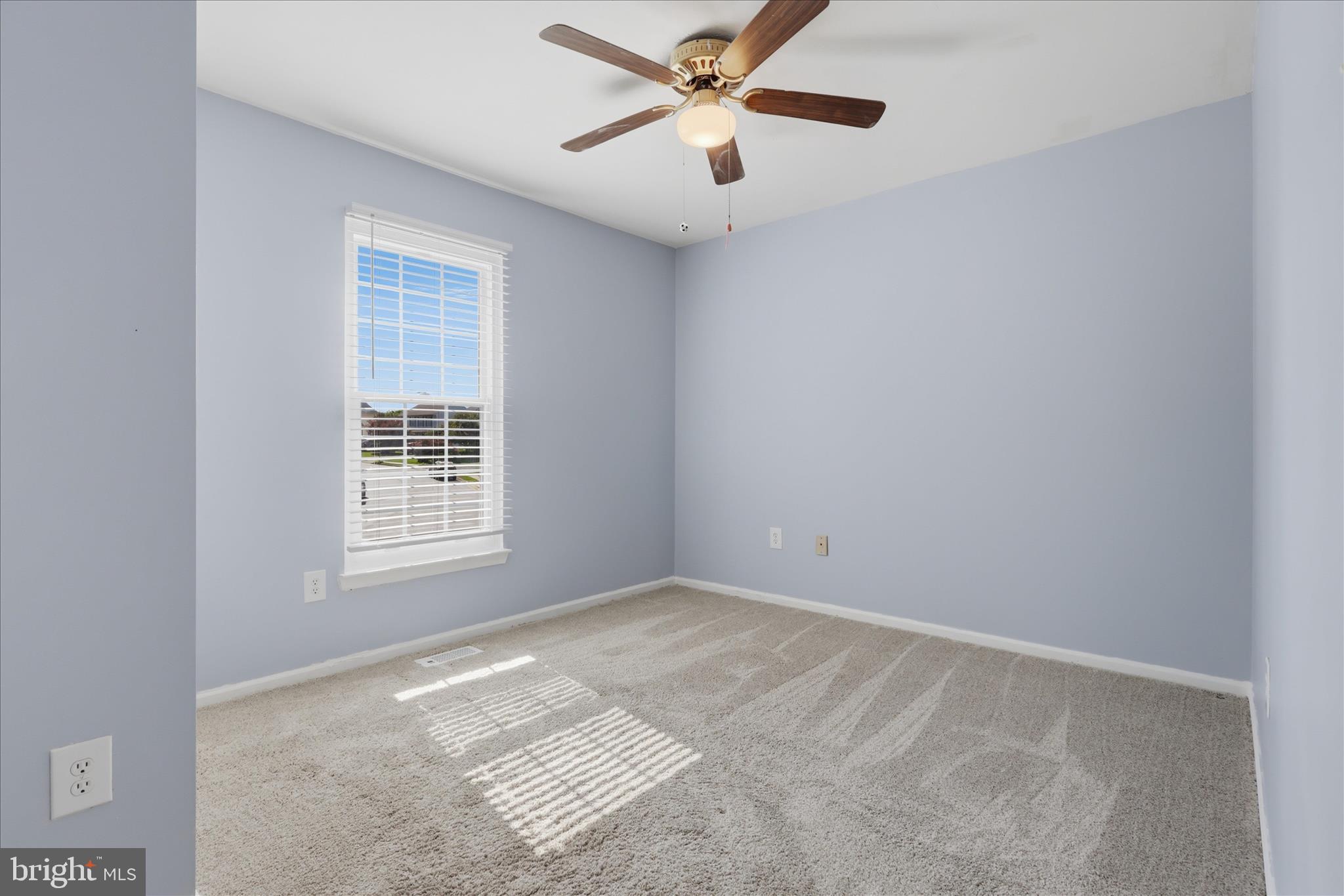 ROBIN MEADOWS - Residential