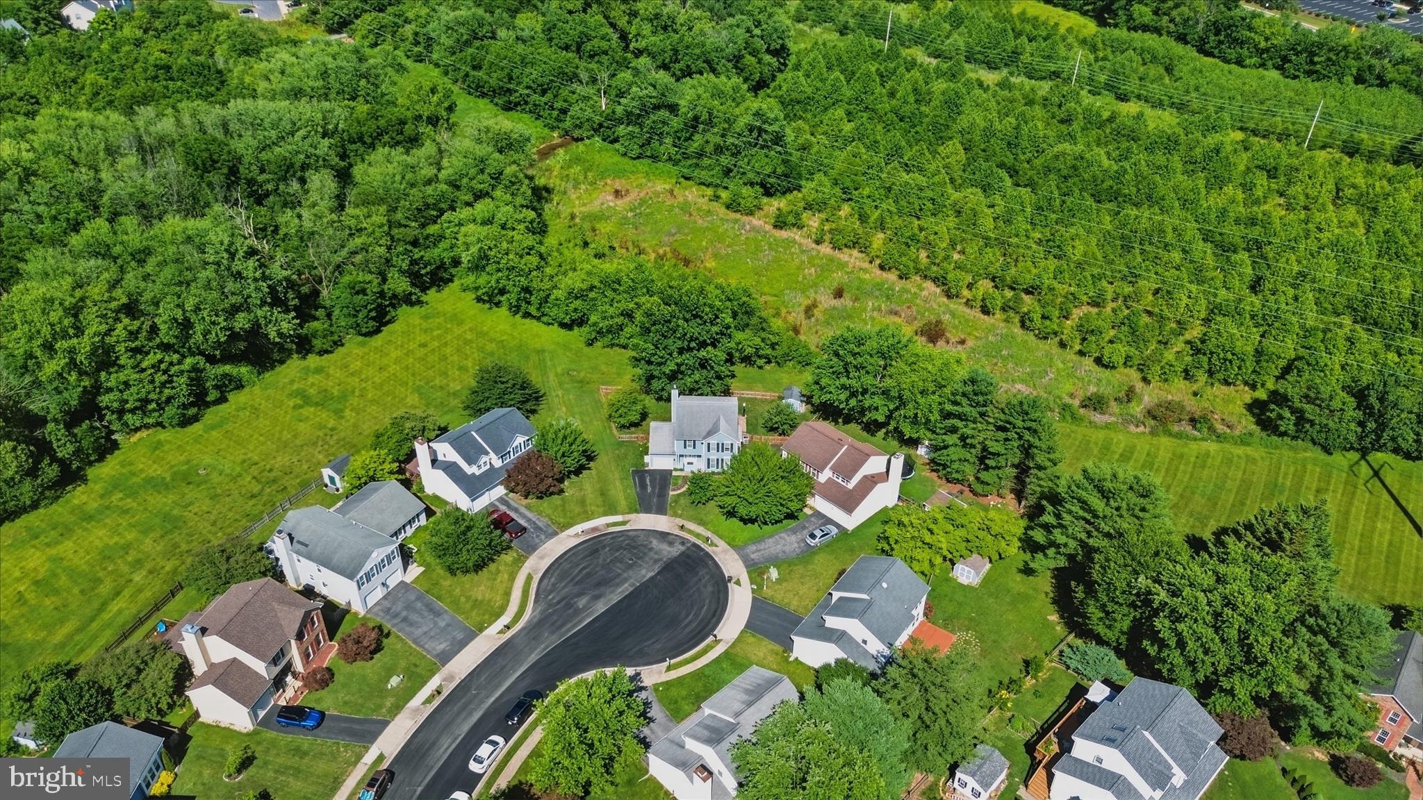 ROBIN MEADOWS - Residential