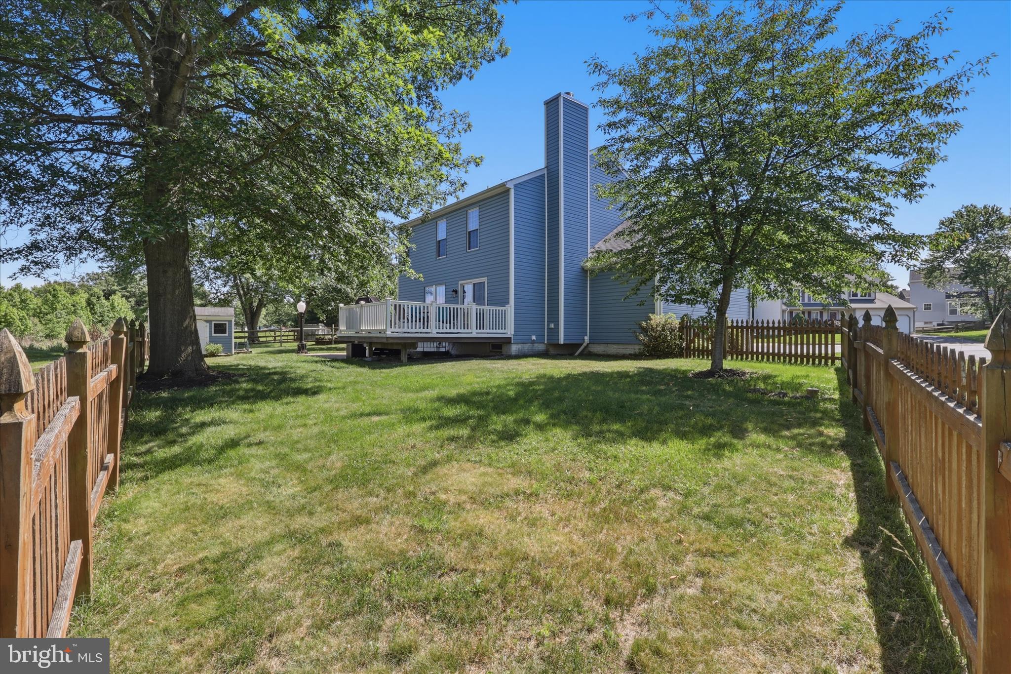 ROBIN MEADOWS - Residential