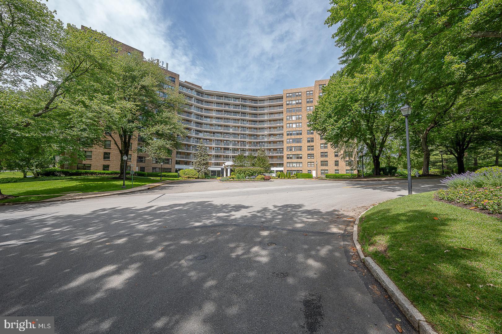 OAK HILL - Residential