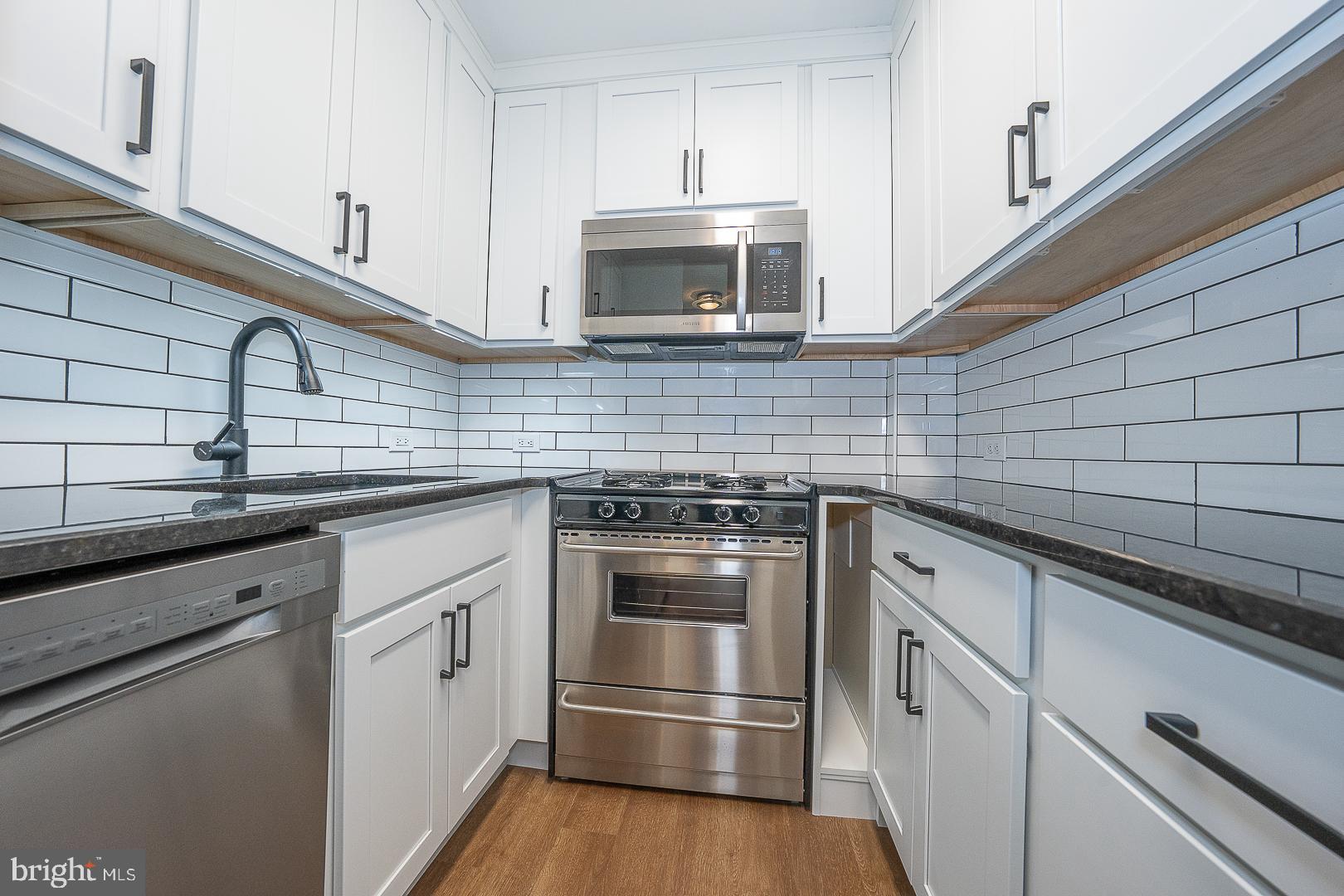 OAK HILL - Residential