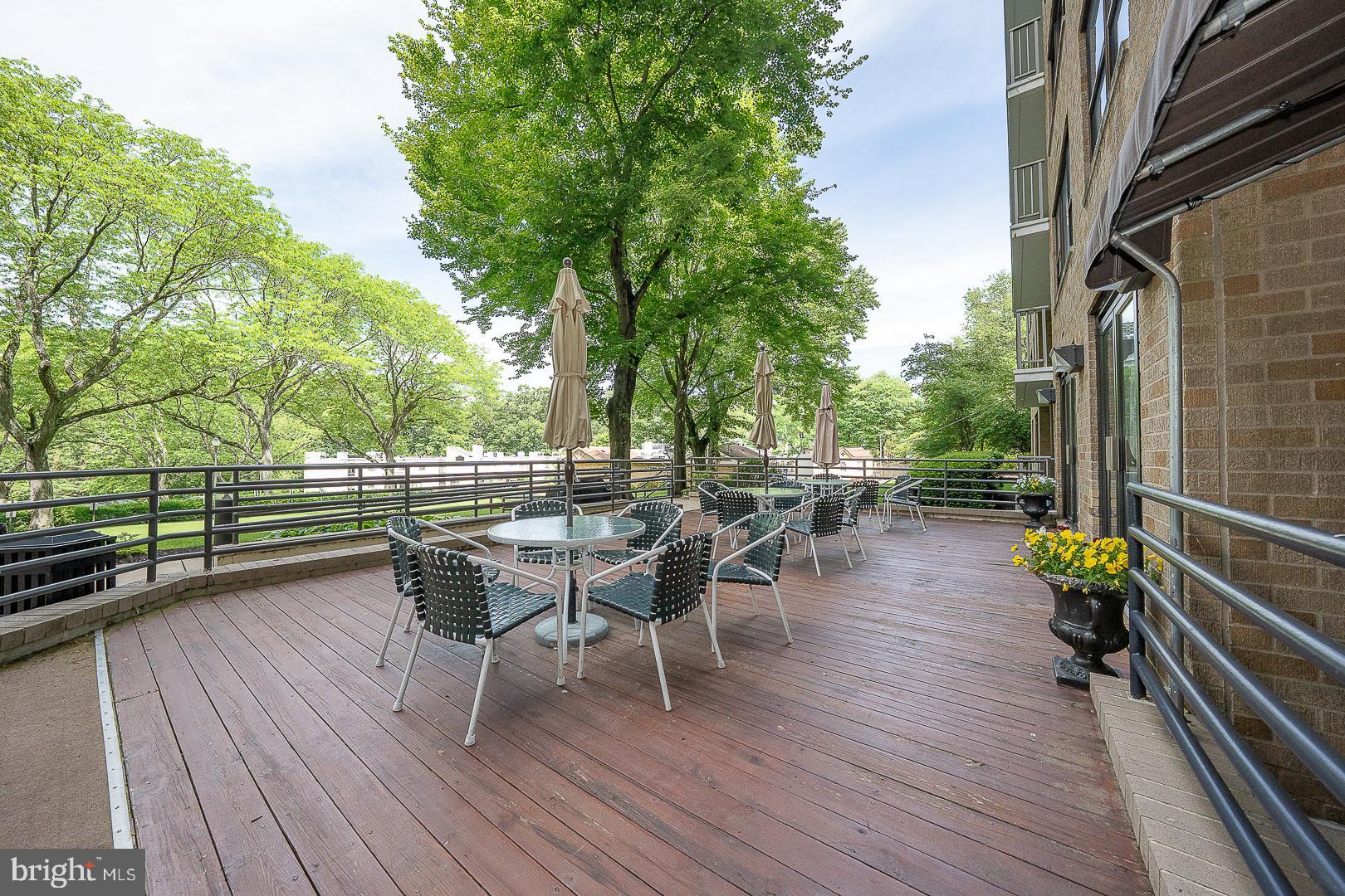 OAK HILL - Residential