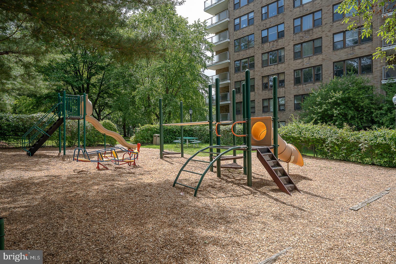 OAK HILL - Residential