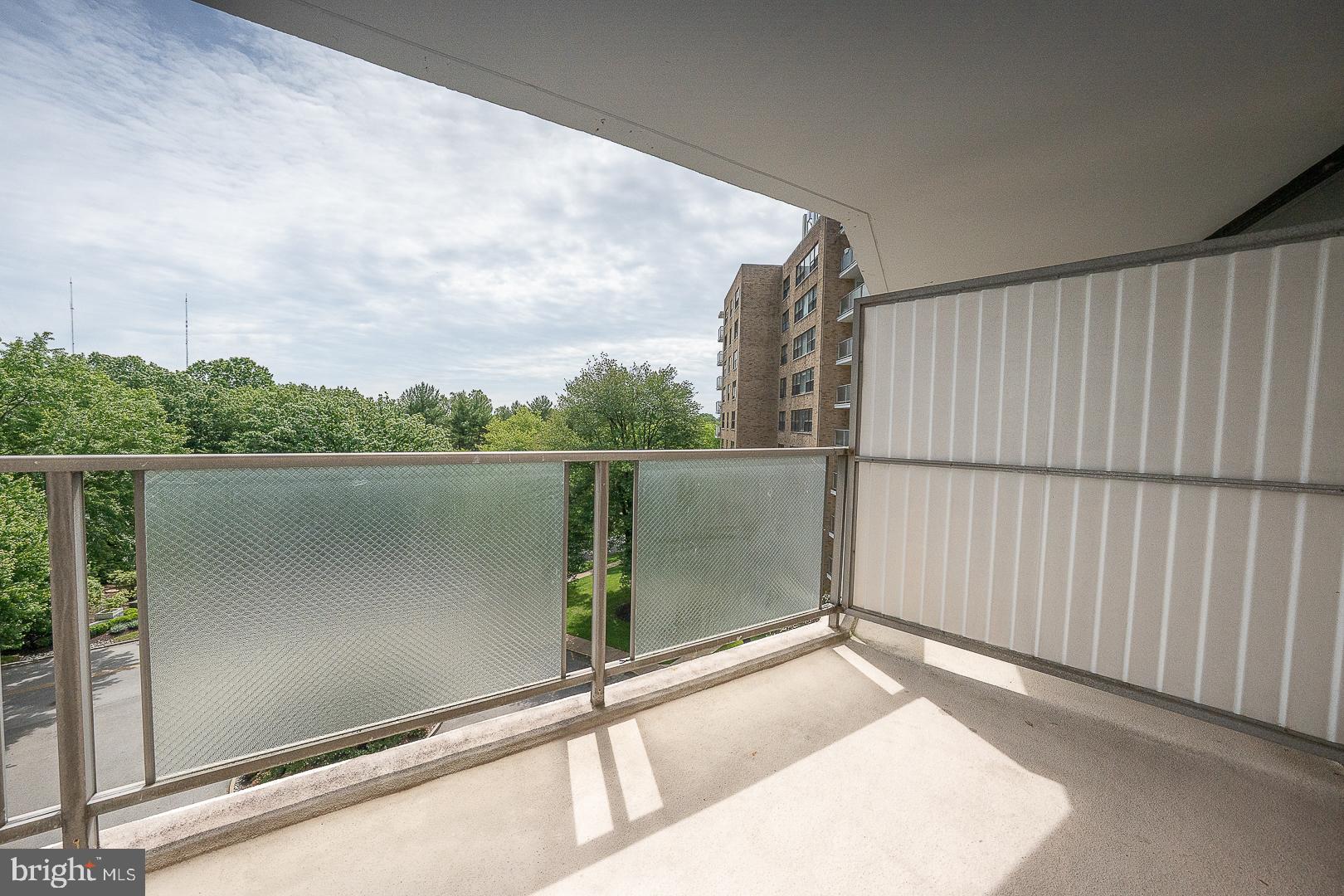 OAK HILL - Residential