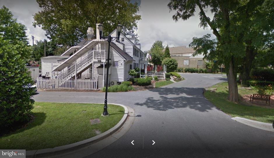 OLNEY - Commercial Sale