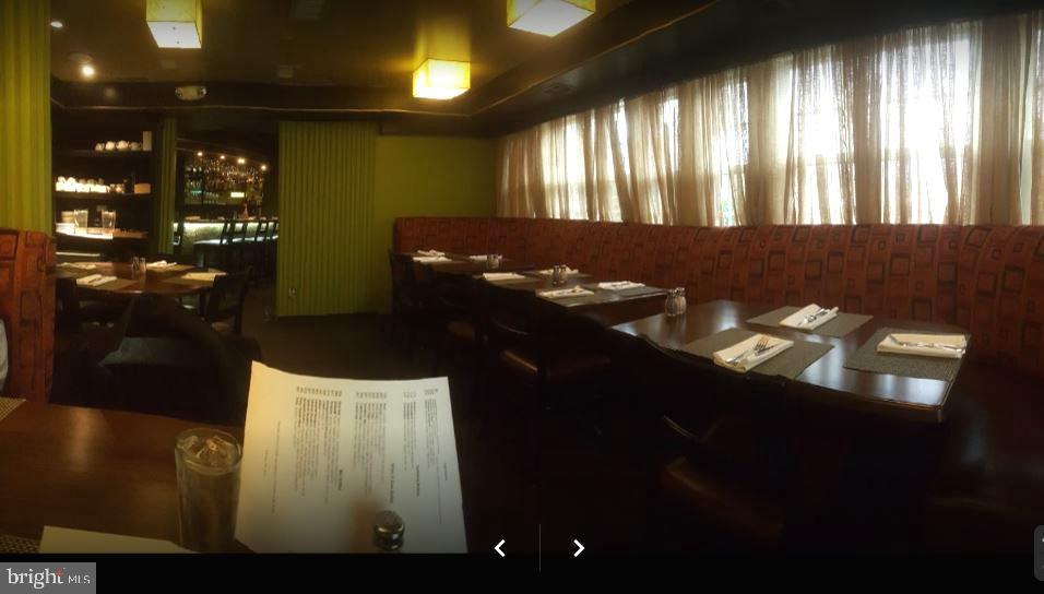 OLNEY - Commercial Sale