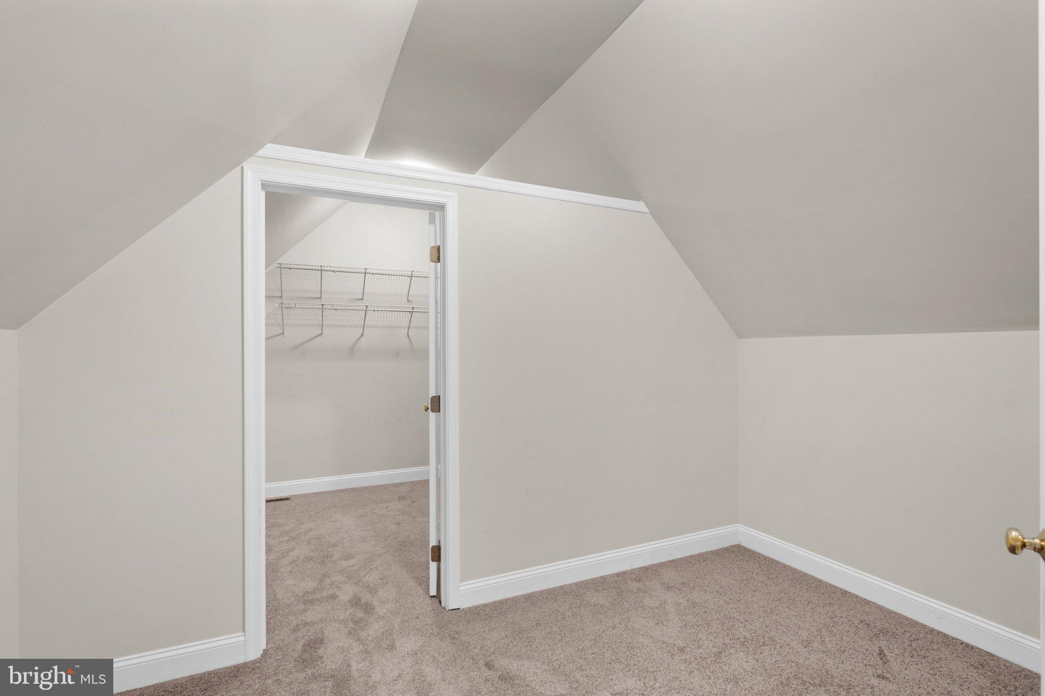 OAKS OF BUCKINGHAM - Residential