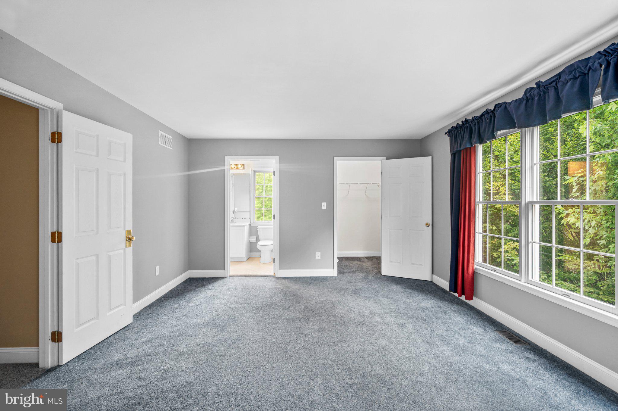 OAKS OF BUCKINGHAM - Residential