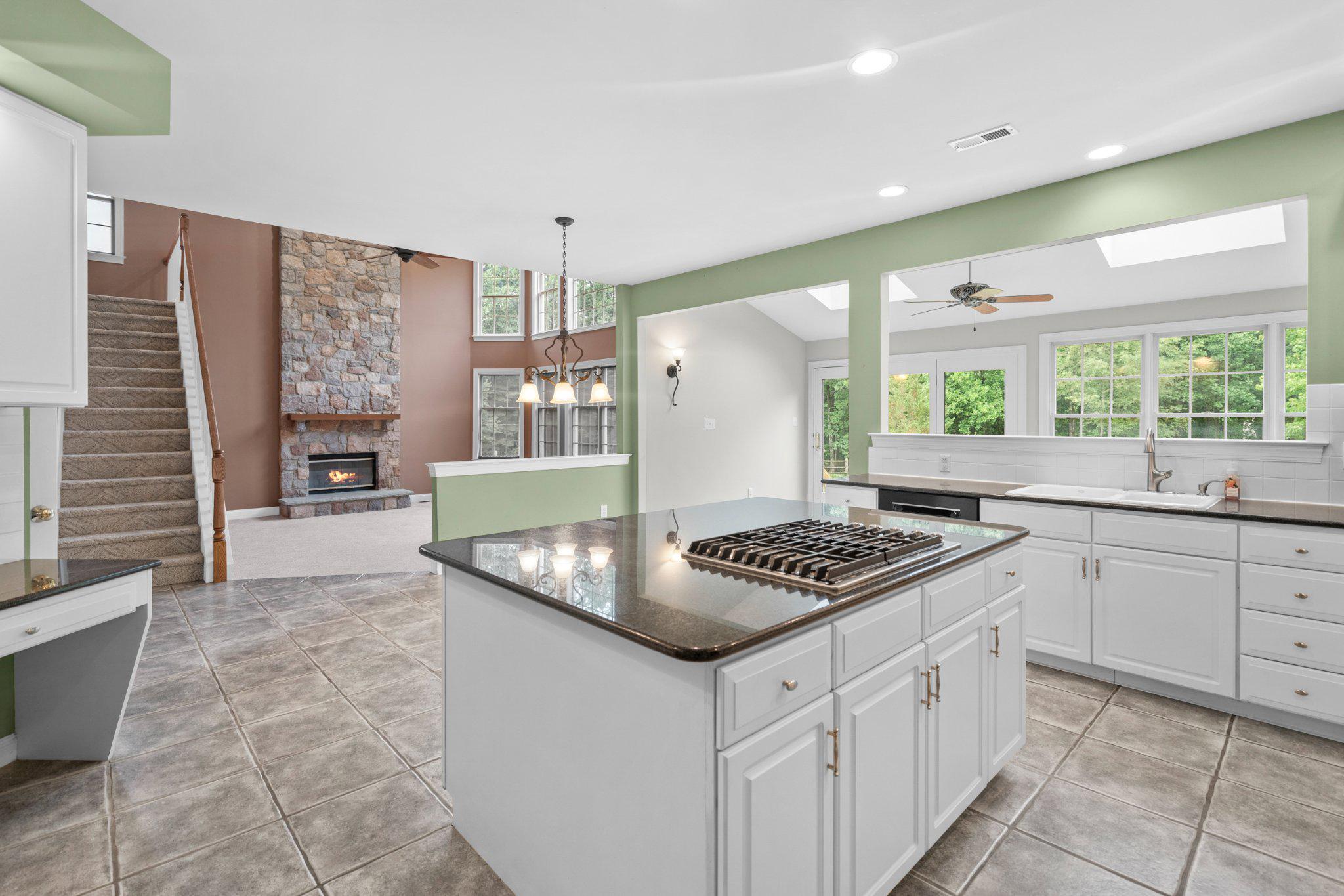OAKS OF BUCKINGHAM - Residential