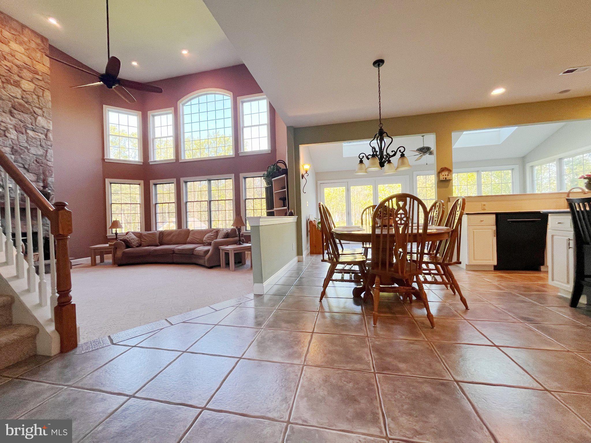 OAKS OF BUCKINGHAM - Residential