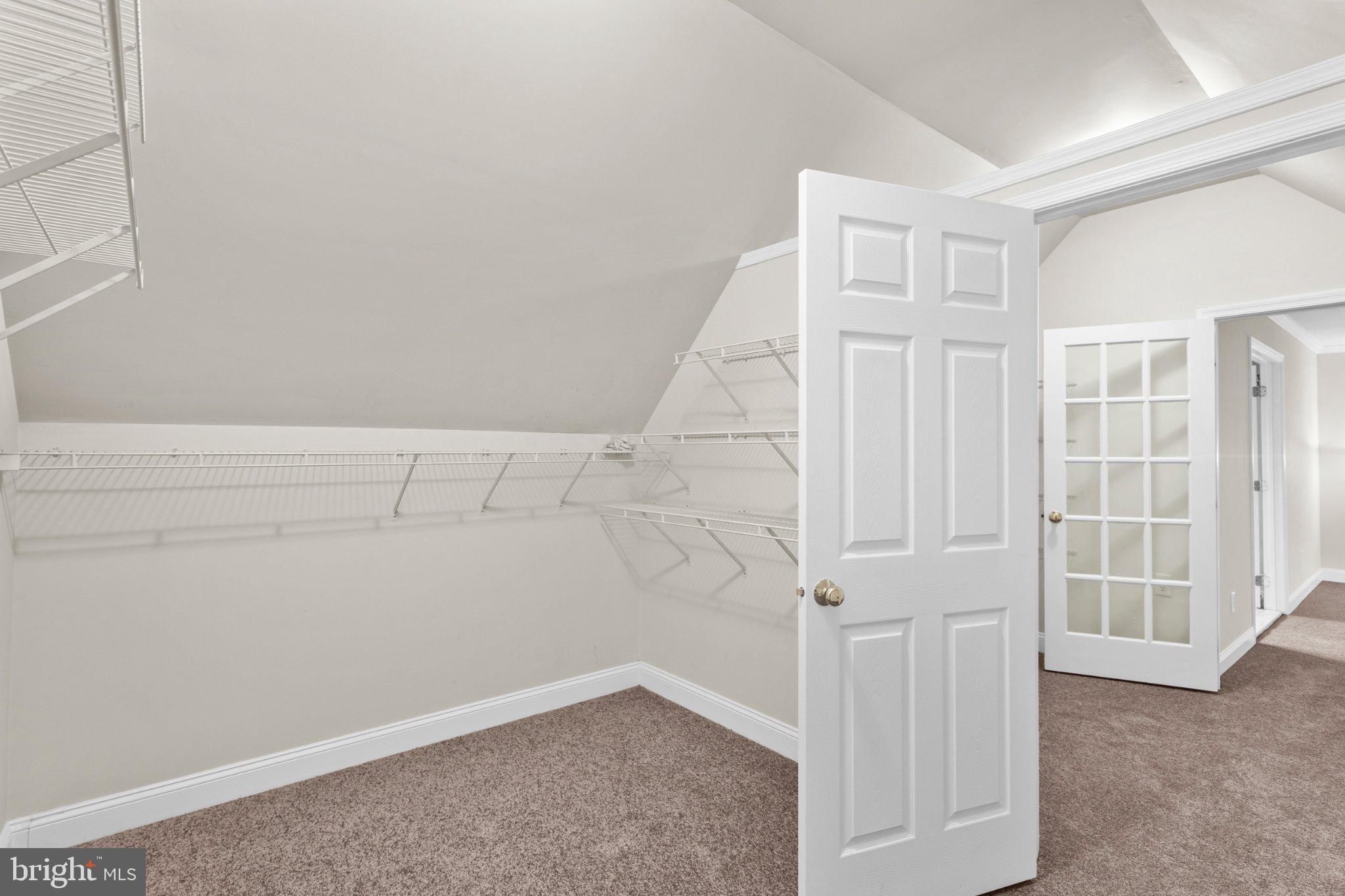 OAKS OF BUCKINGHAM - Residential