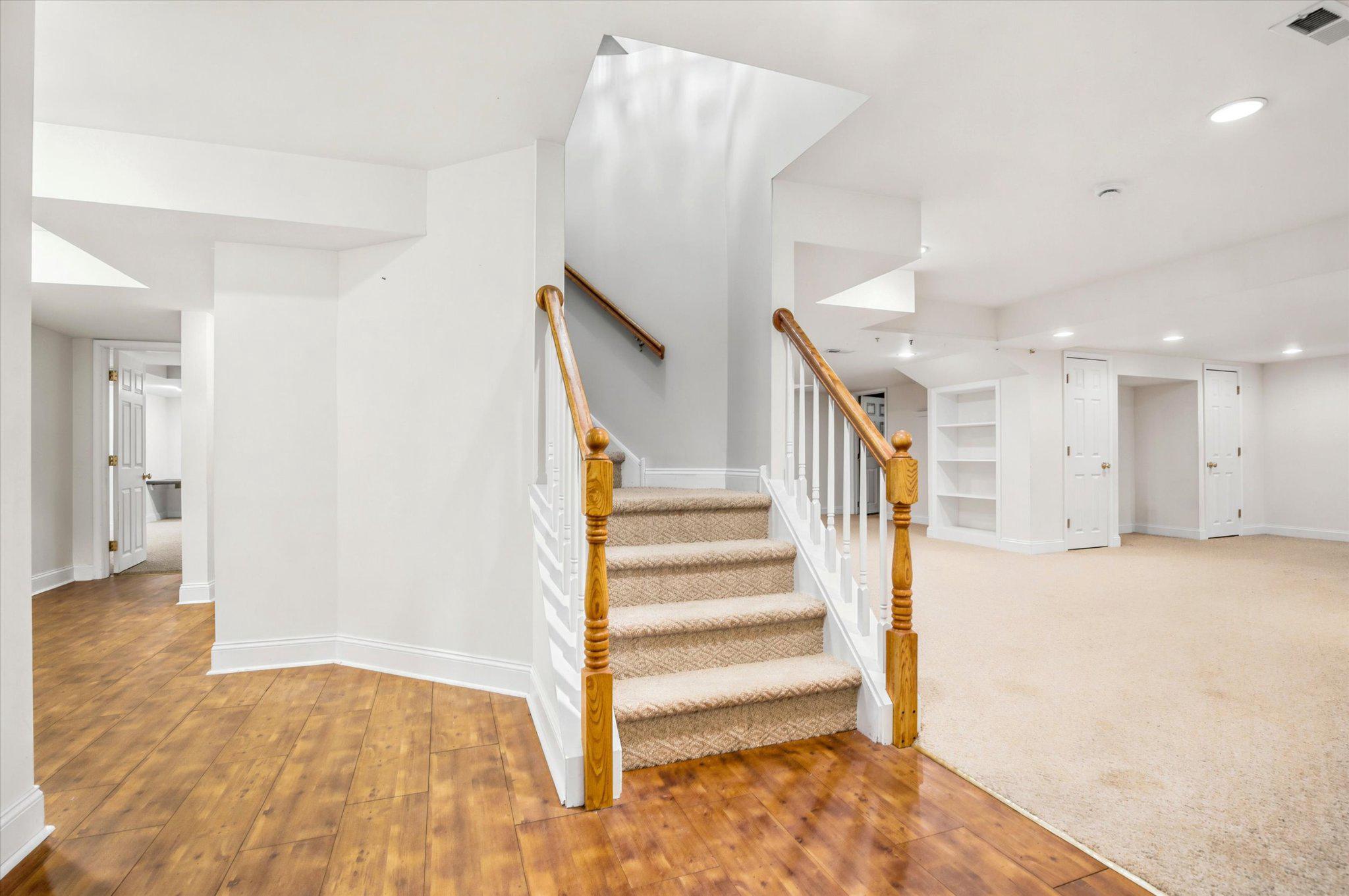 OAKS OF BUCKINGHAM - Residential