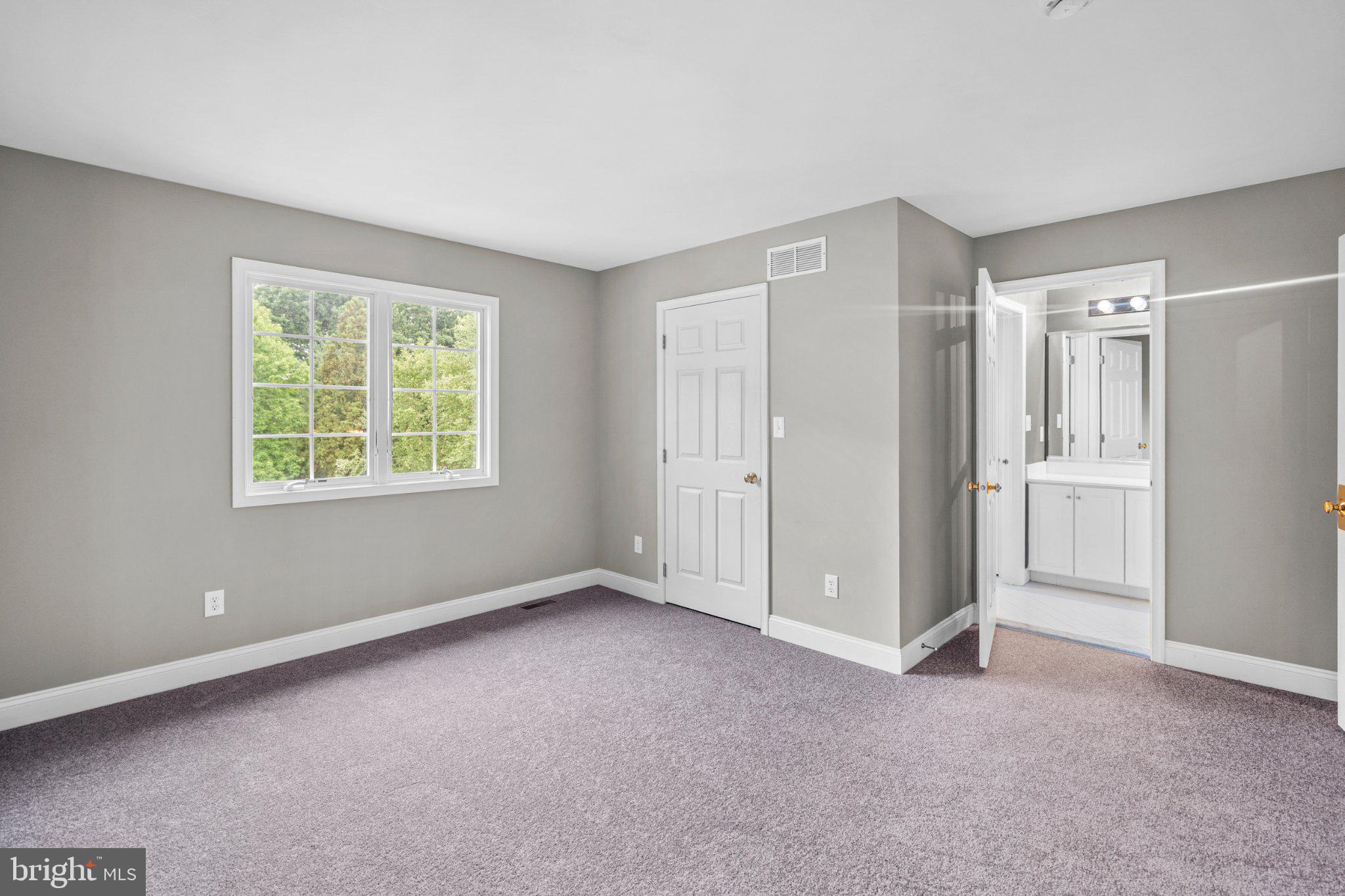 OAKS OF BUCKINGHAM - Residential