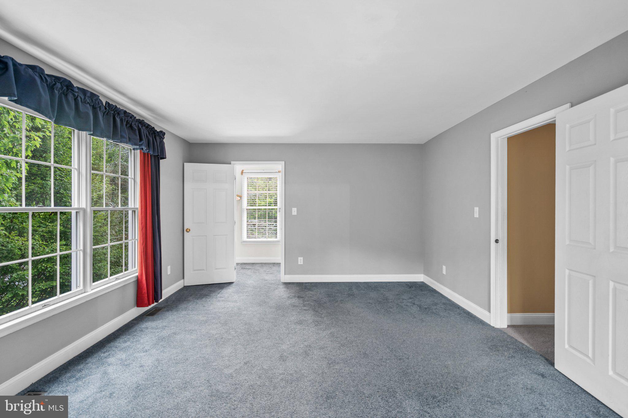 OAKS OF BUCKINGHAM - Residential