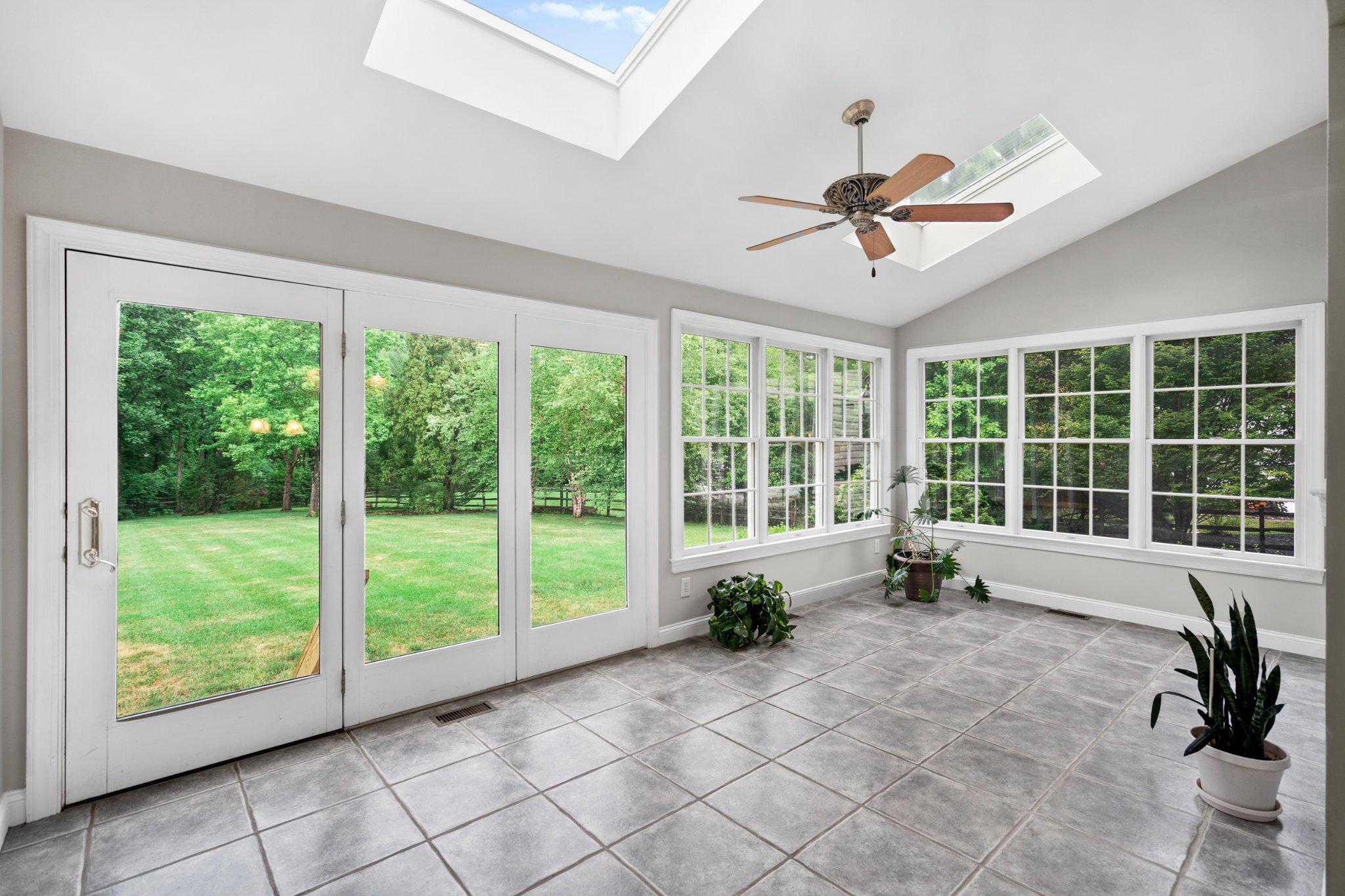 OAKS OF BUCKINGHAM - Residential