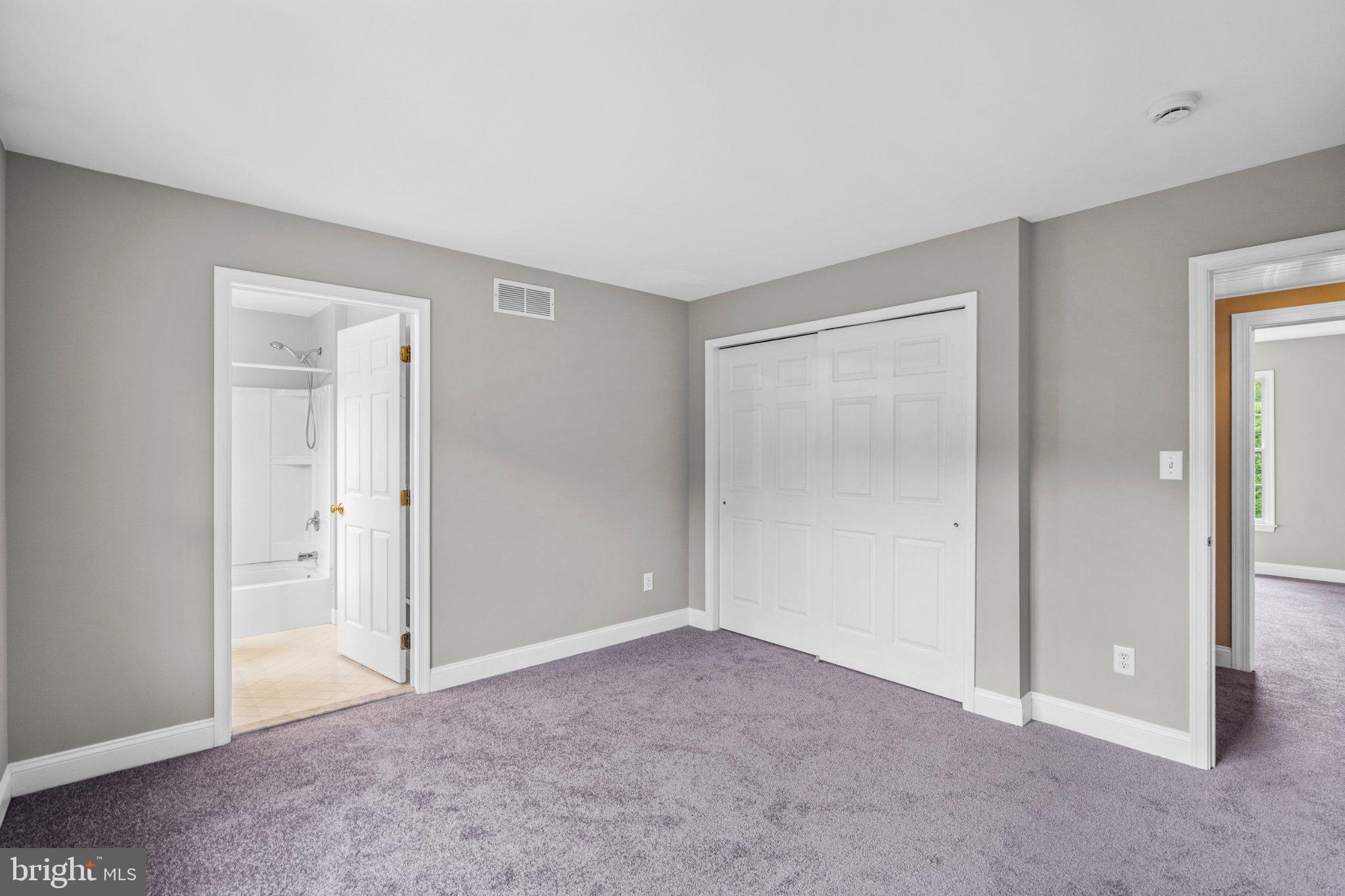 OAKS OF BUCKINGHAM - Residential