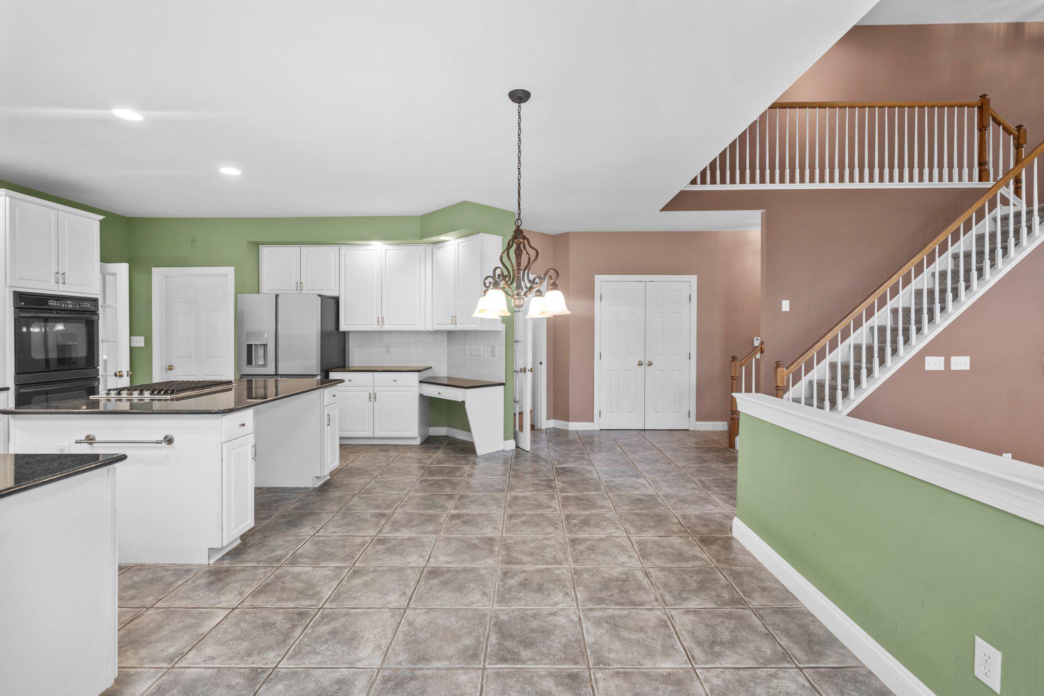 OAKS OF BUCKINGHAM - Residential