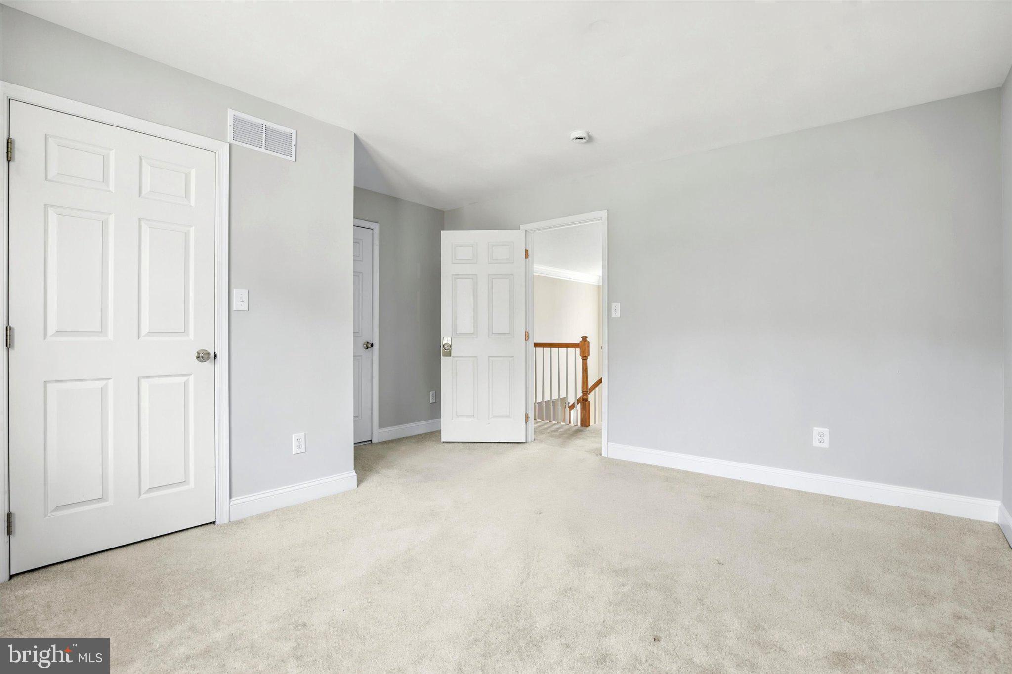 OAKS OF BUCKINGHAM - Residential