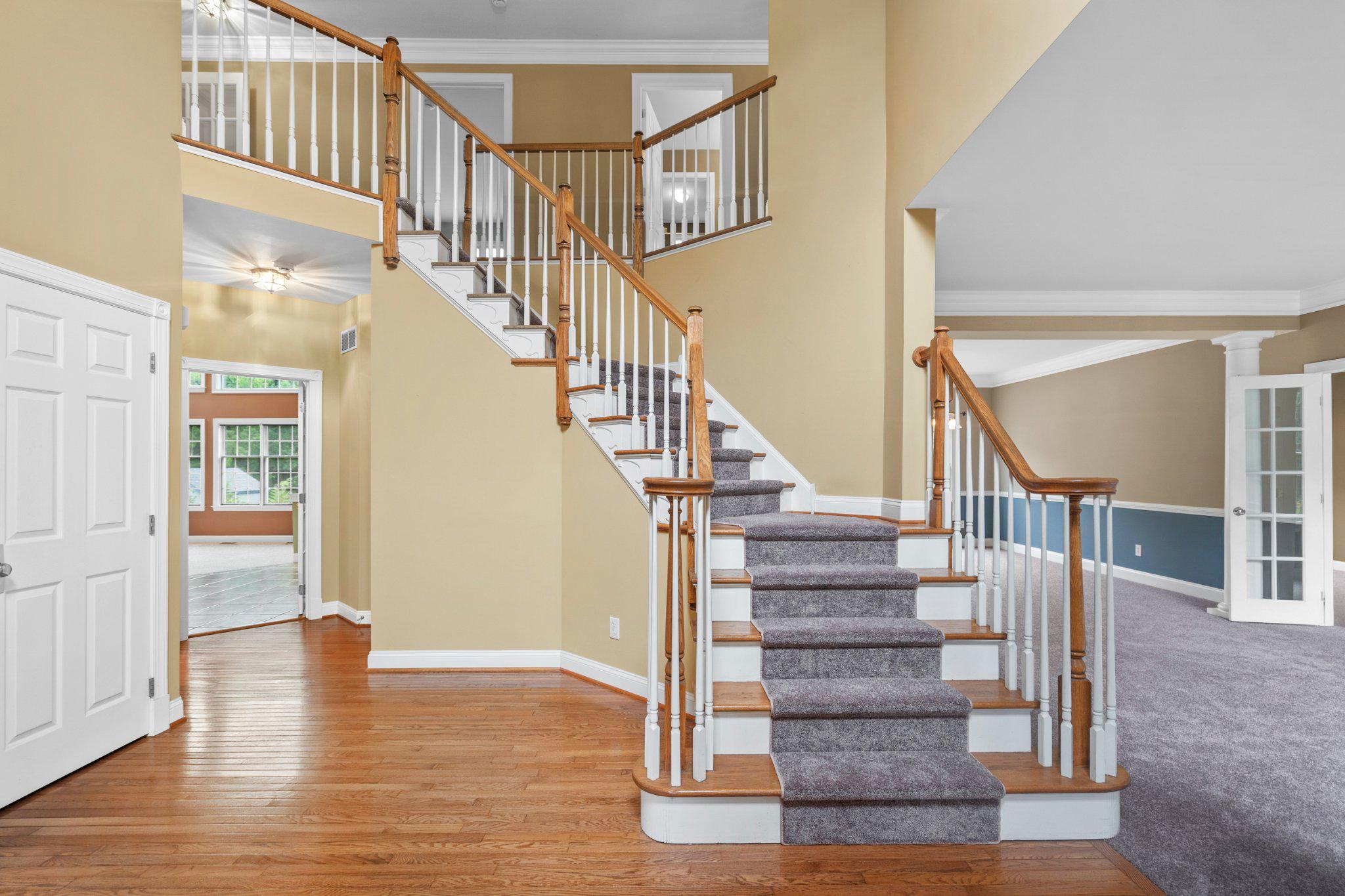OAKS OF BUCKINGHAM - Residential