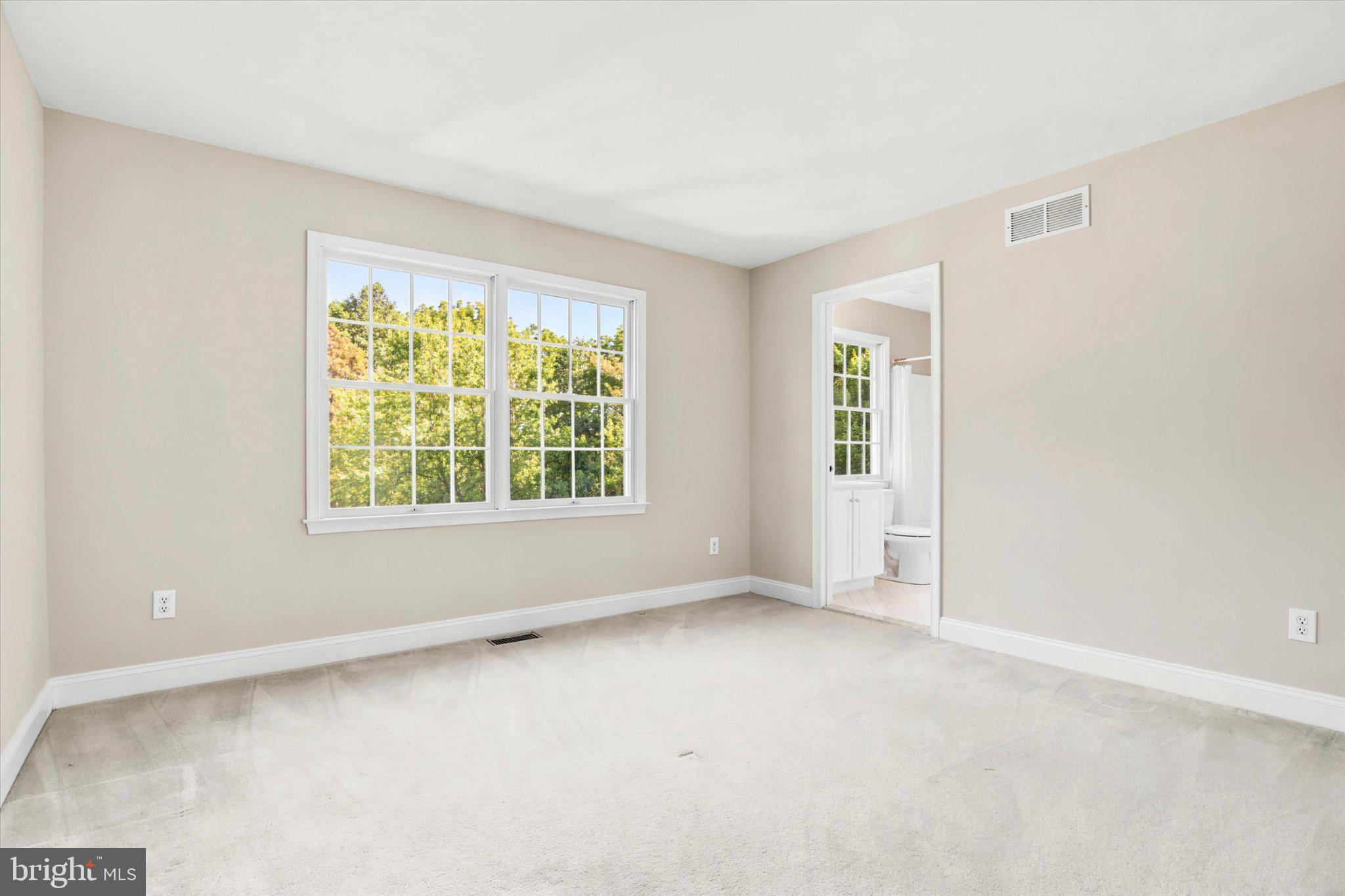 OAKS OF BUCKINGHAM - Residential