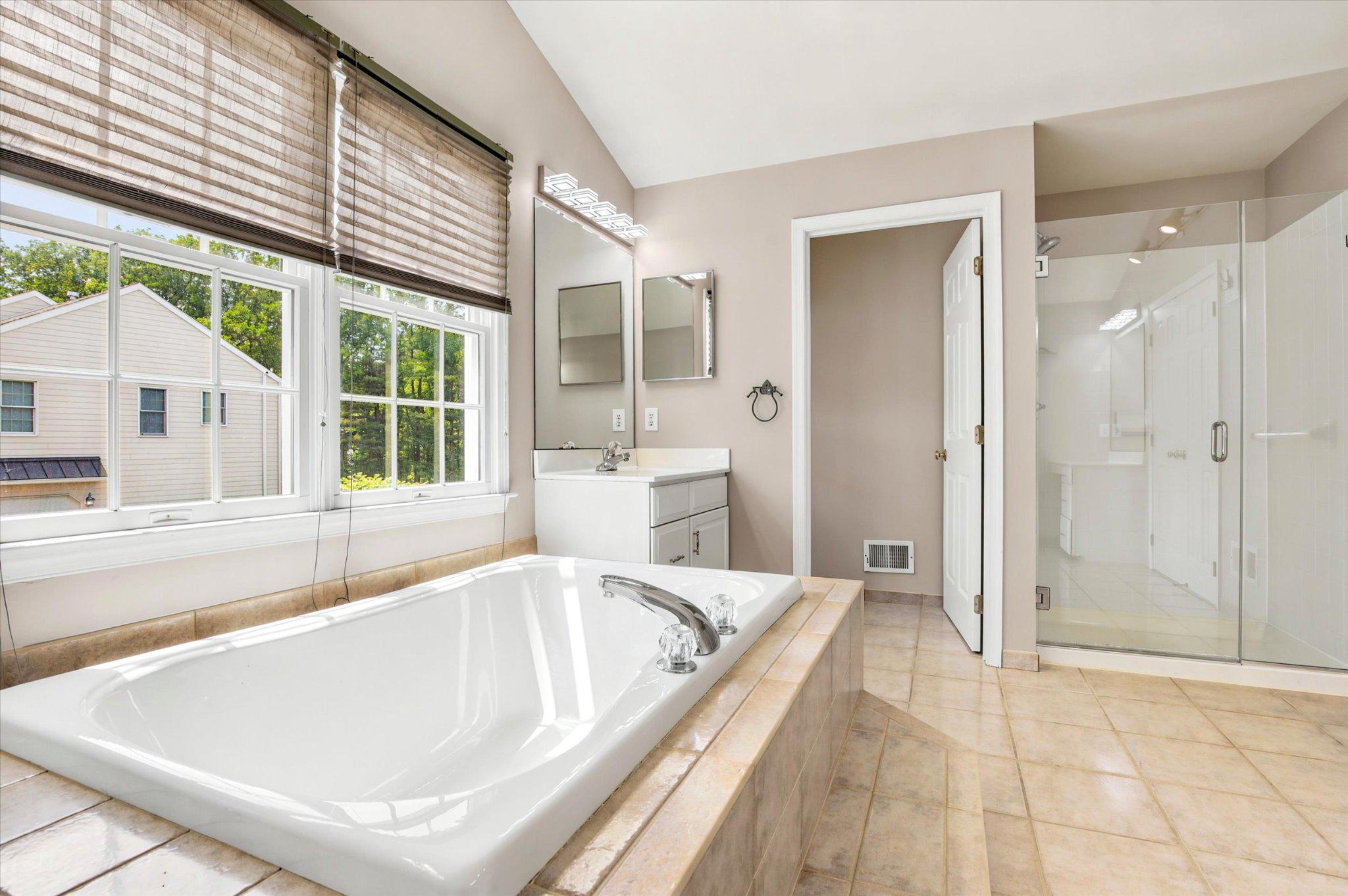 OAKS OF BUCKINGHAM - Residential