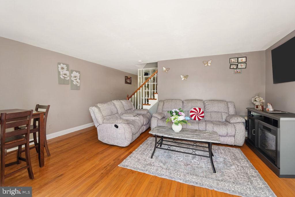 EASTFIELD - Residential