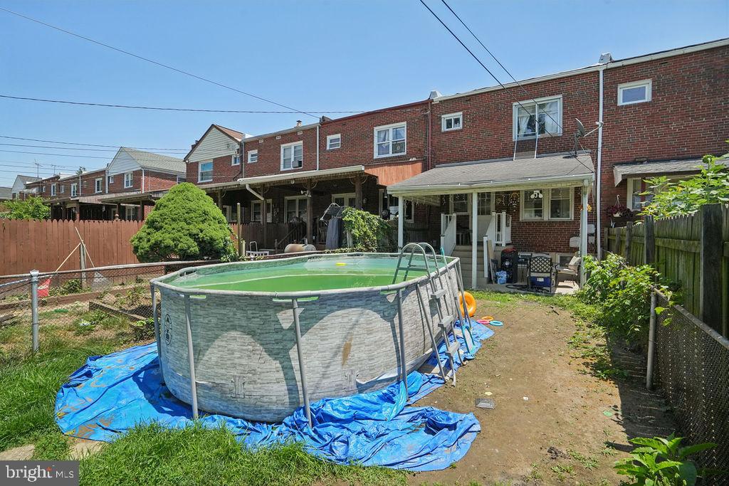 EASTFIELD - Residential