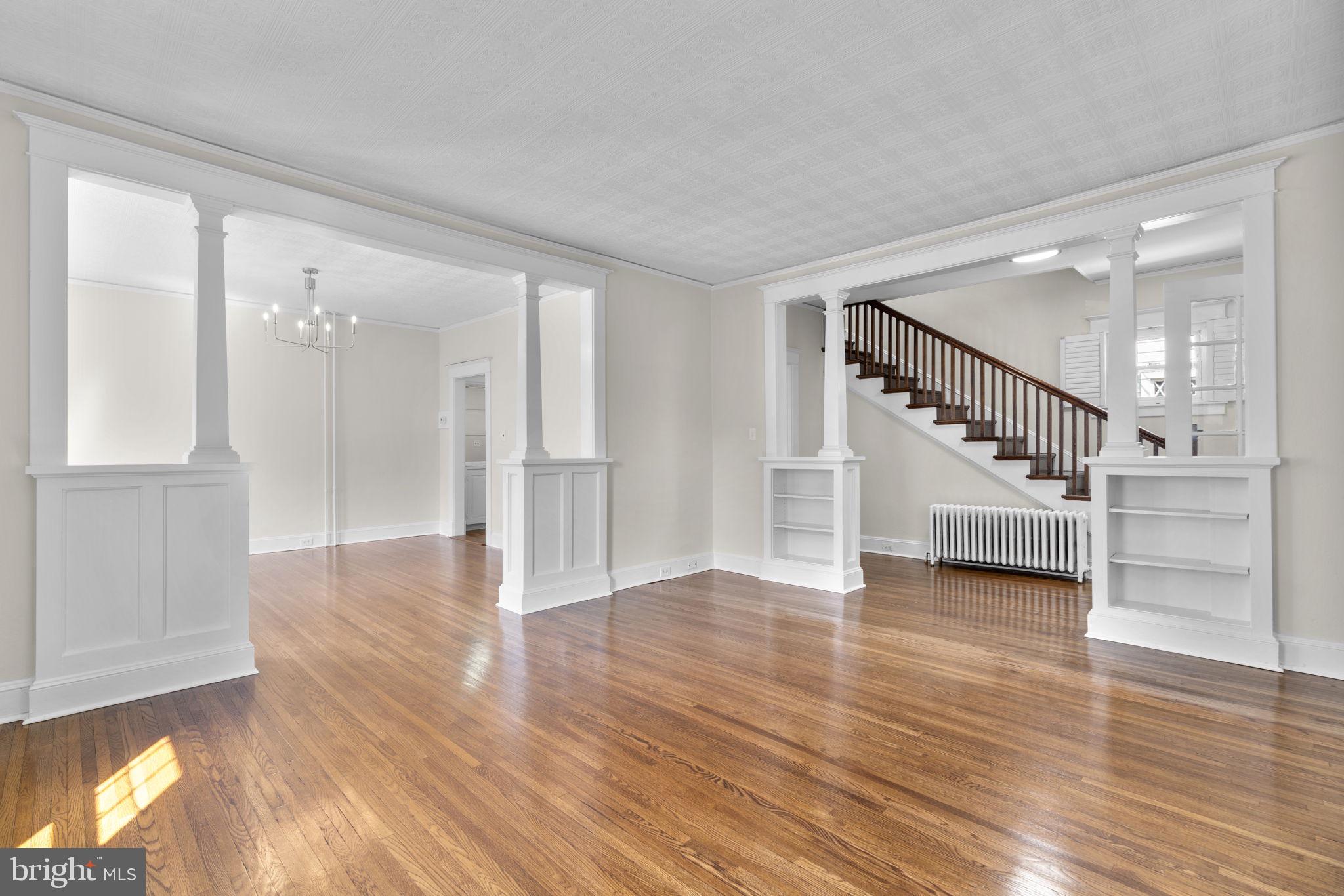 MURRAY HILL - Residential