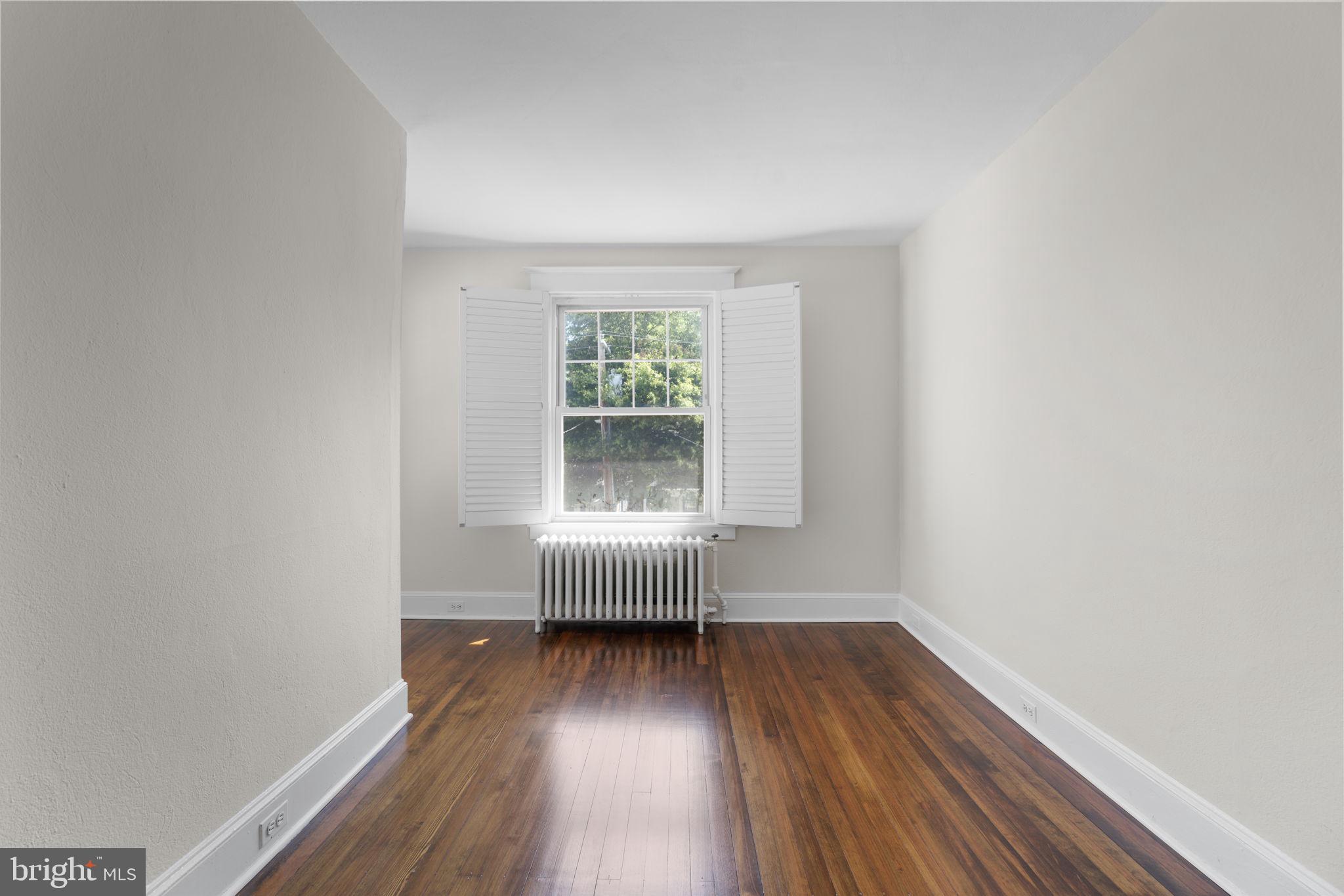 MURRAY HILL - Residential