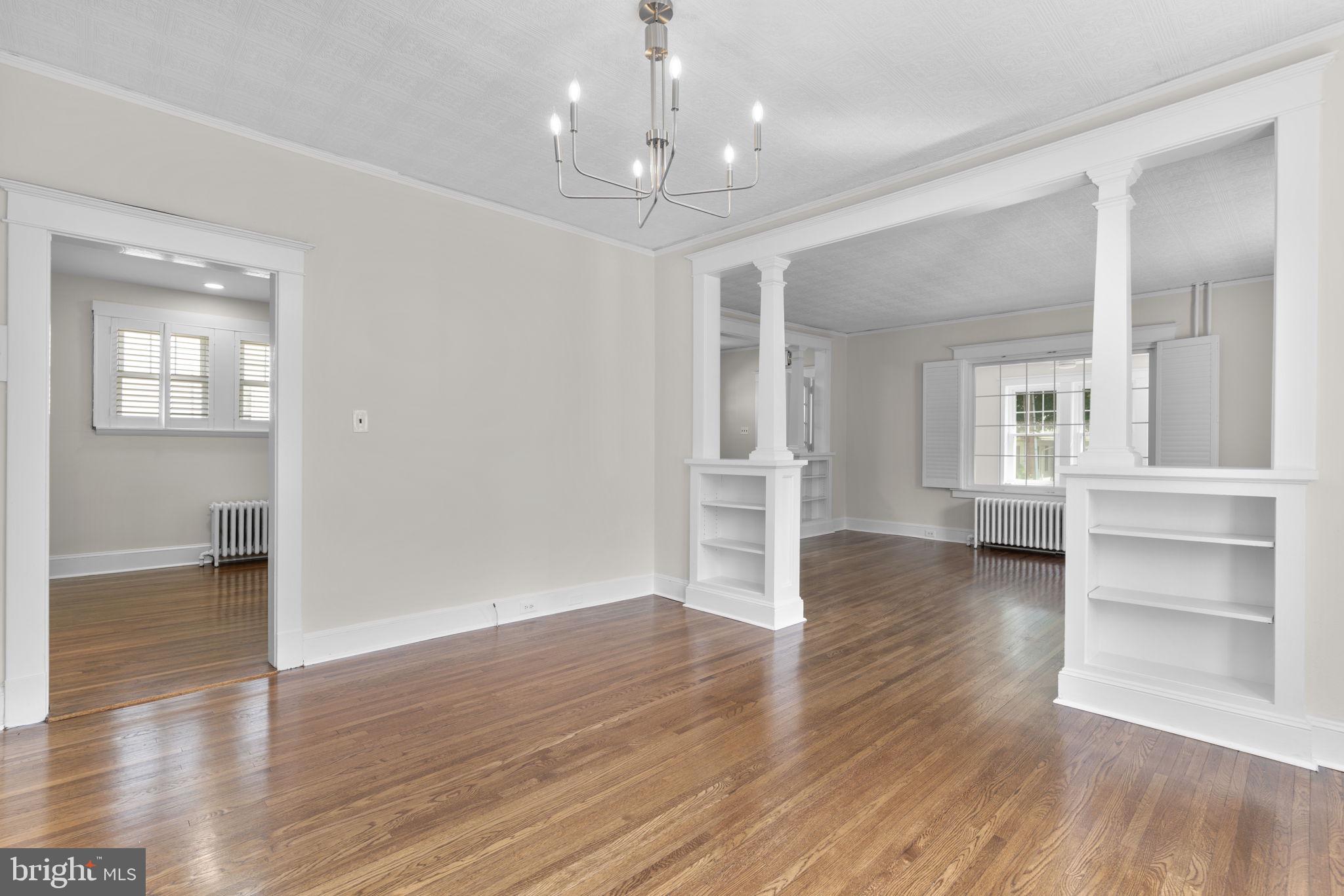MURRAY HILL - Residential