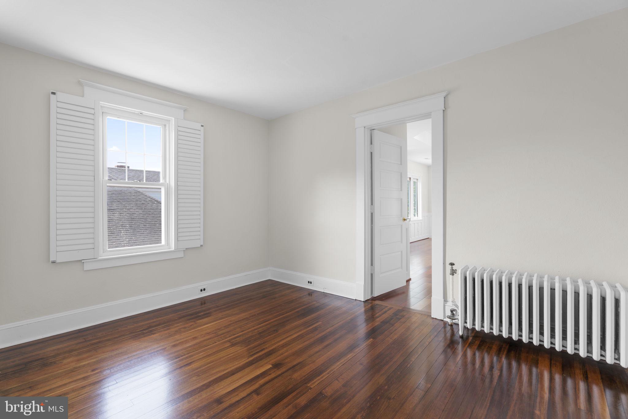MURRAY HILL - Residential