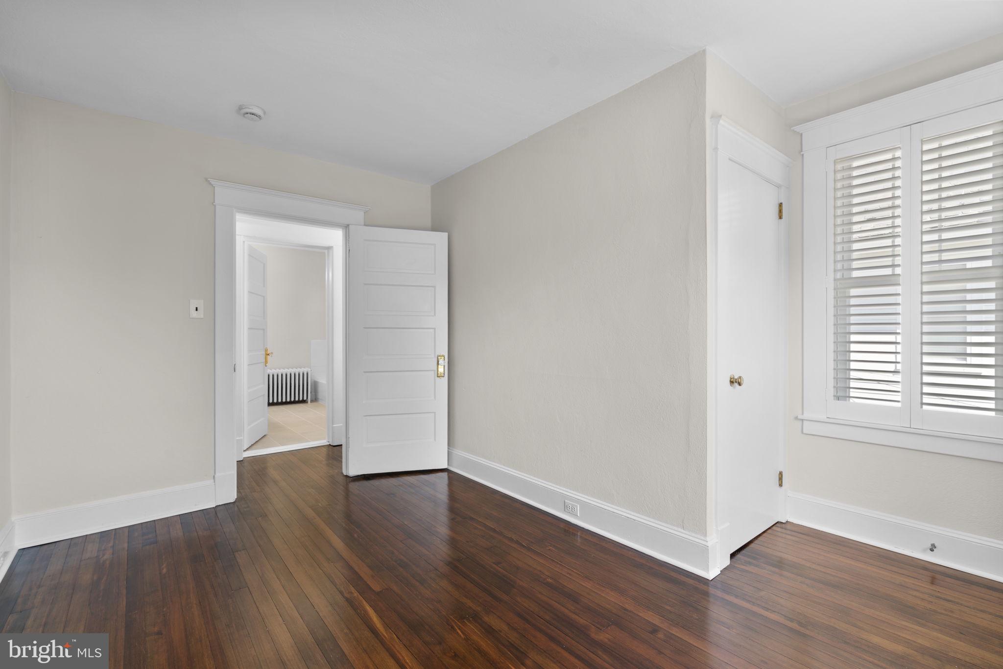 MURRAY HILL - Residential