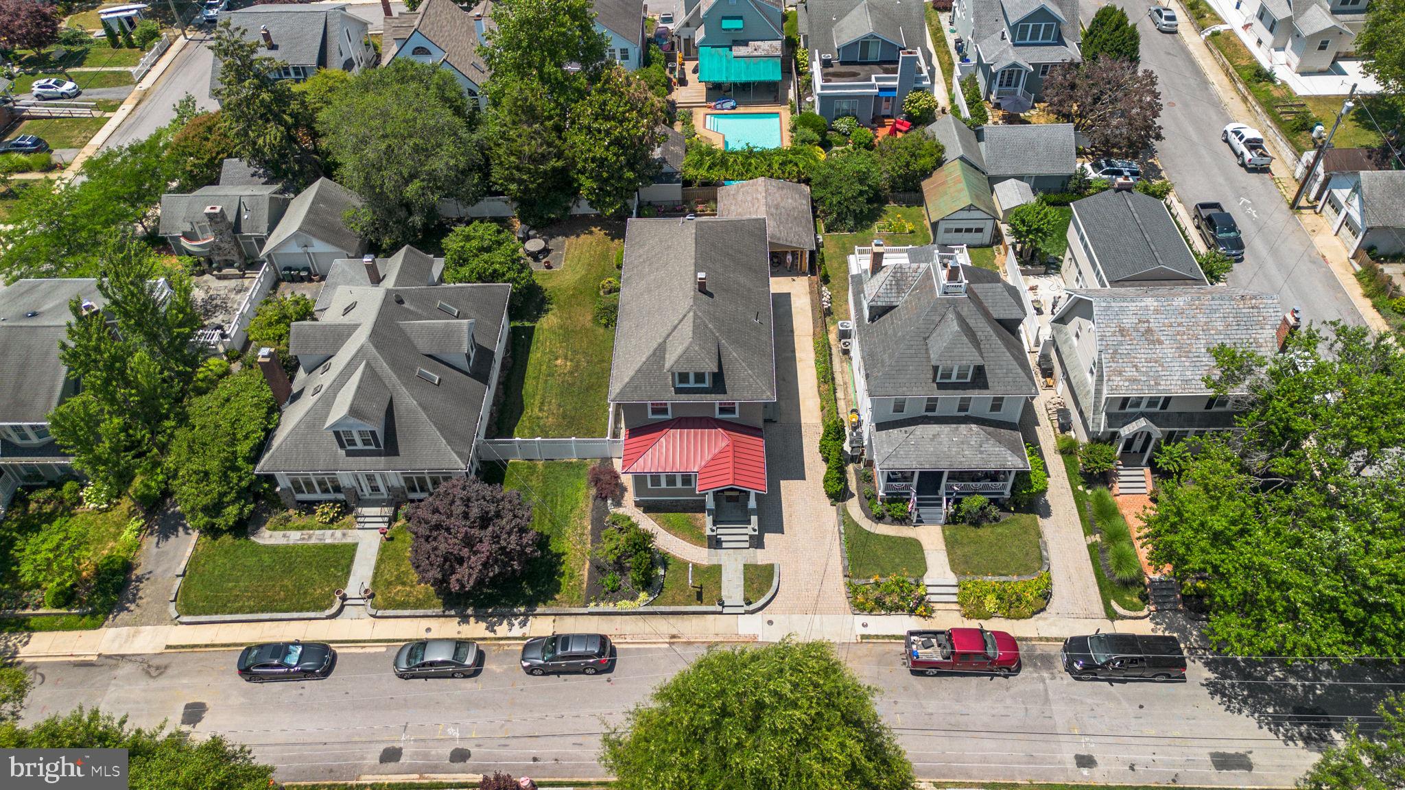 MURRAY HILL - Residential