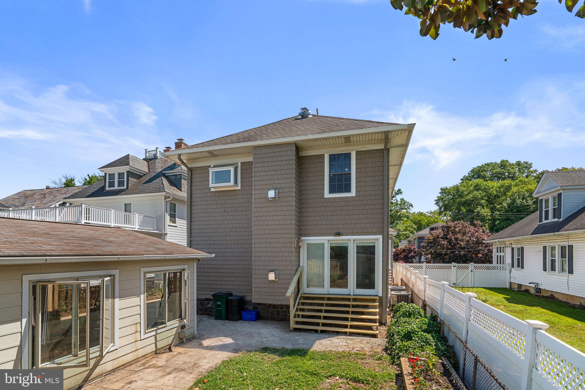 MURRAY HILL - Residential
