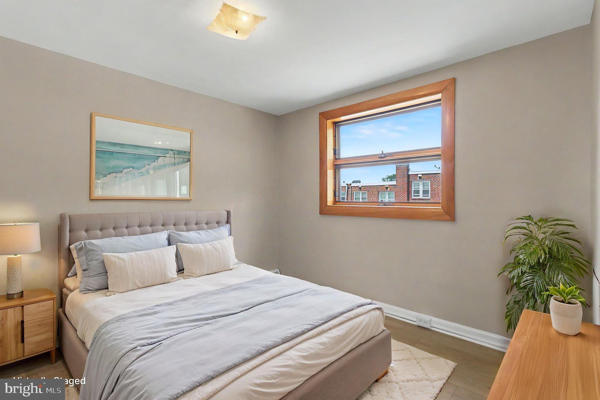 EAST FALLS - Residential