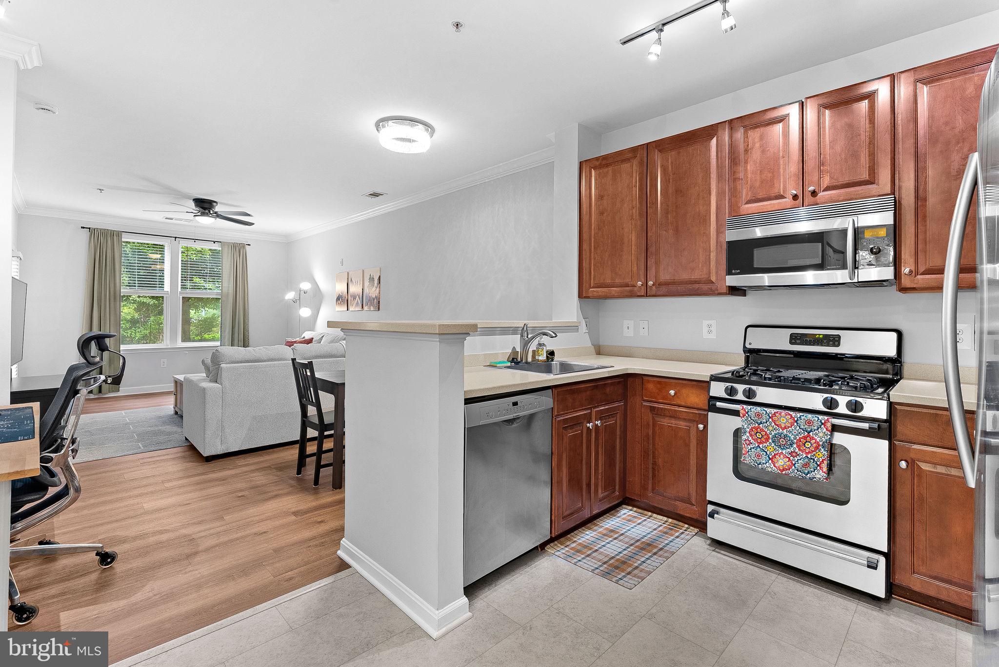 MARKET STREET AT TOWN CENTER - Residential